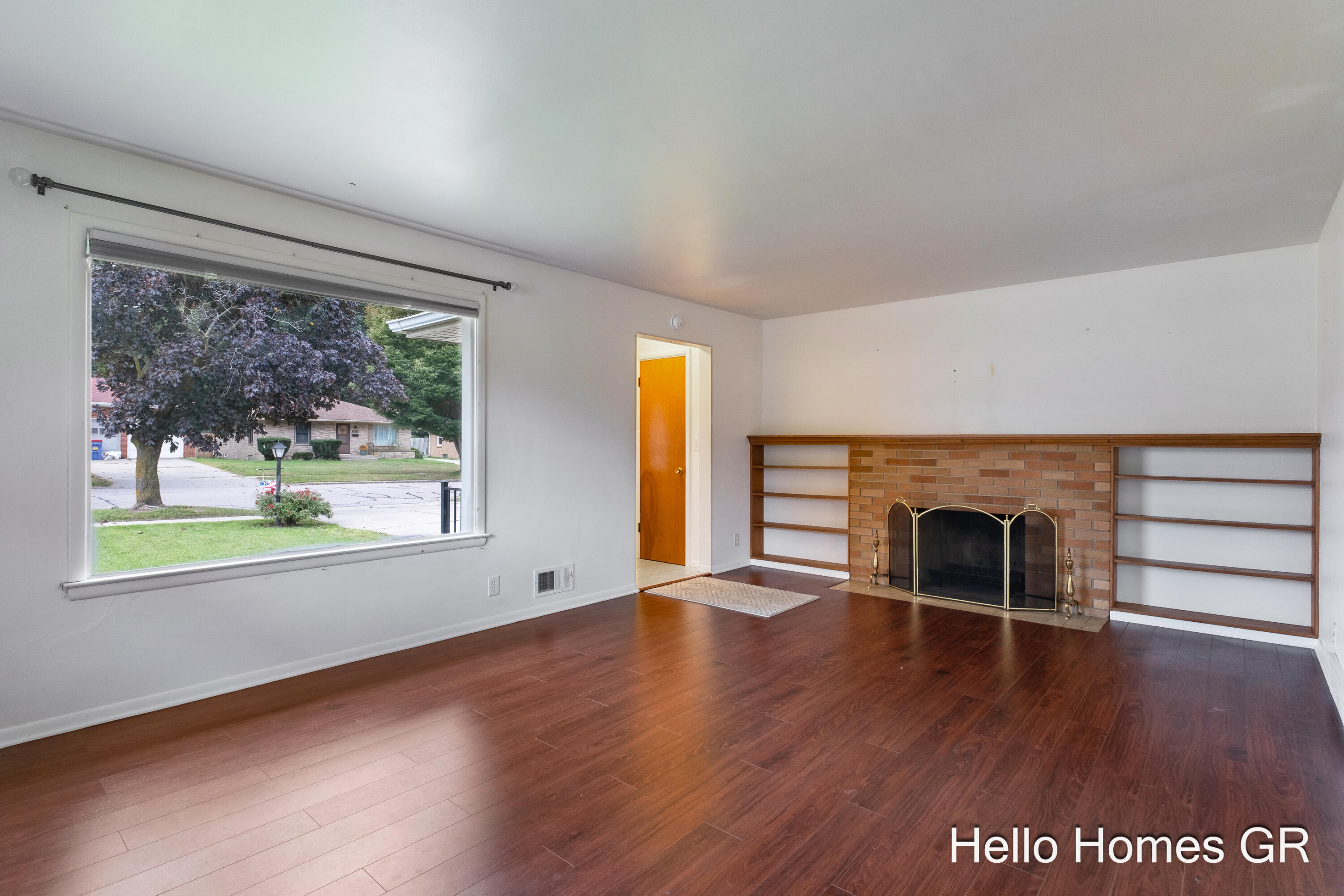 1135 Carrier Creek Boulevard NE Grand Rapids MI 49503