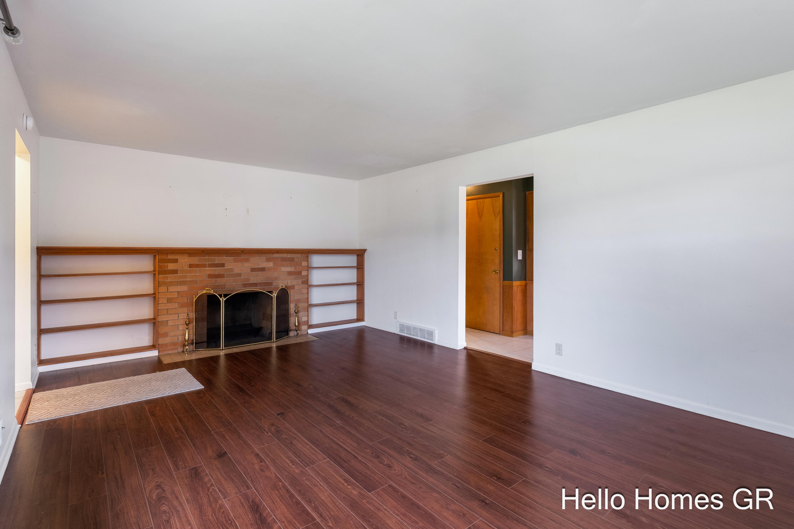 1135 Carrier Creek Boulevard NE Grand Rapids MI 49503