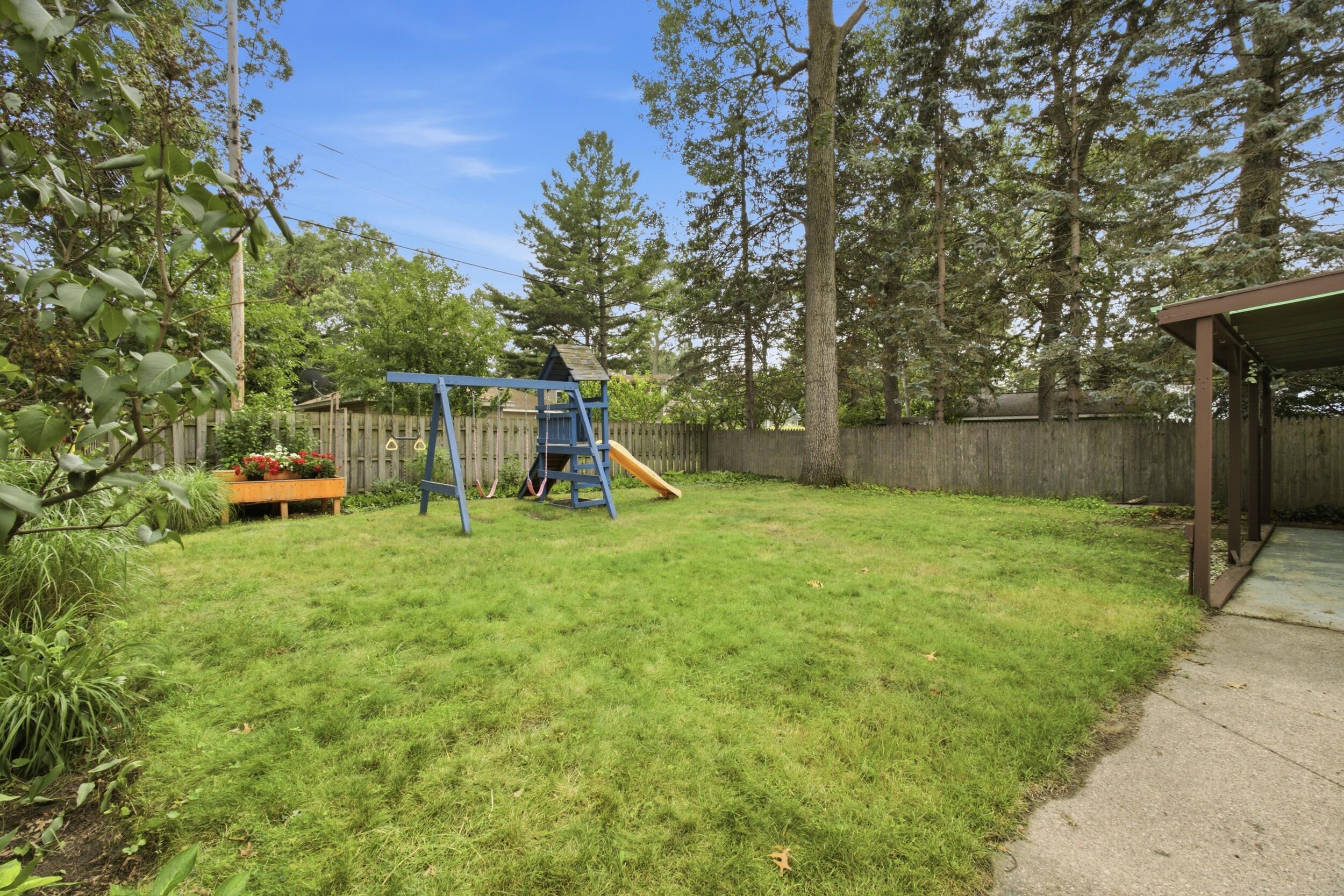 1631 Glen Avenue Muskegon MI 49441