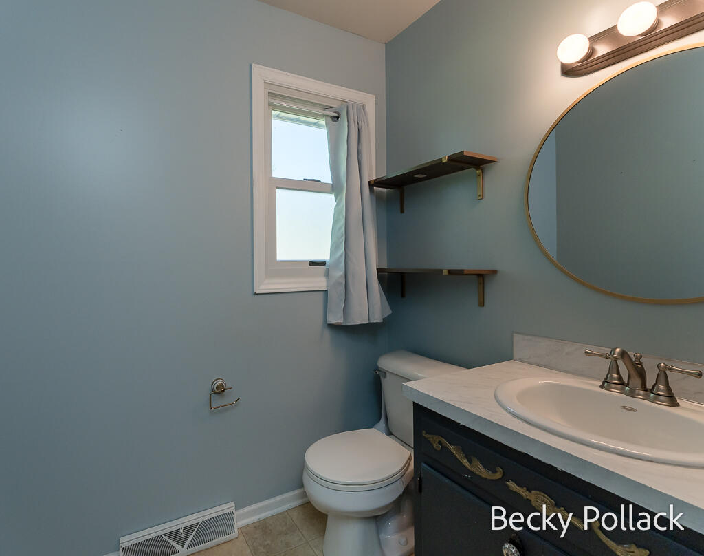 338 N 145th Avenue Holland MI 49424