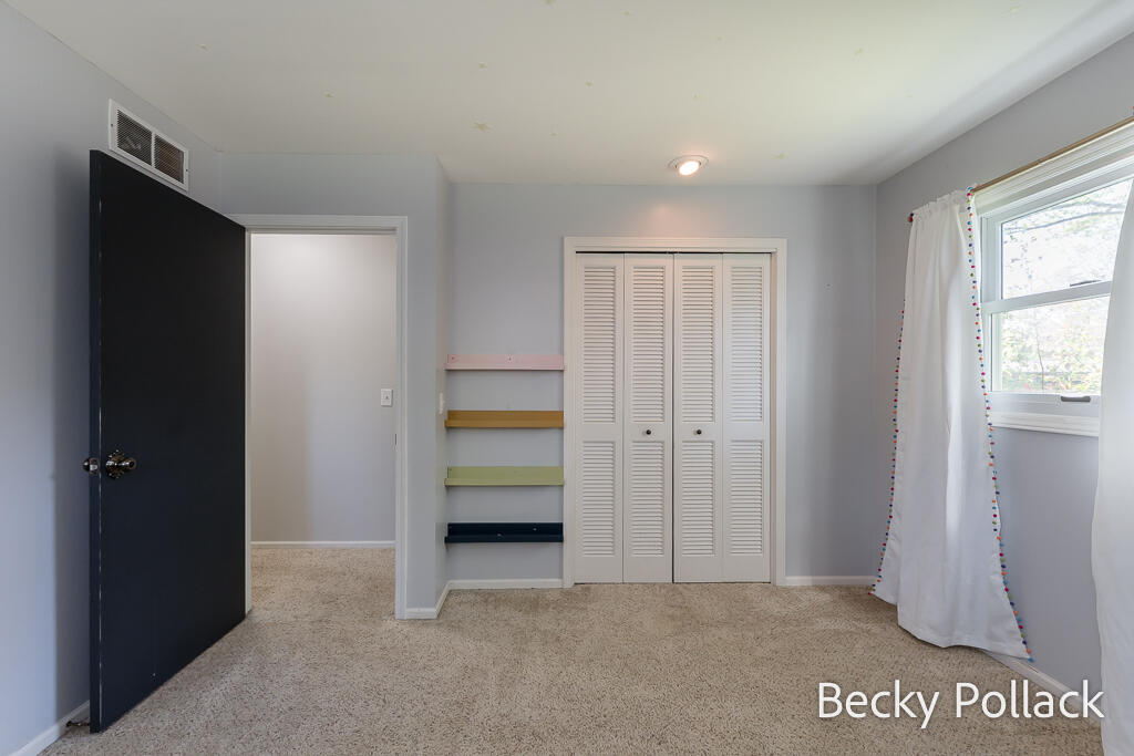 338 N 145th Avenue Holland MI 49424