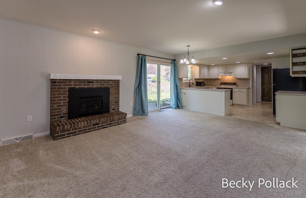 338 N 145th Avenue Holland MI 49424
