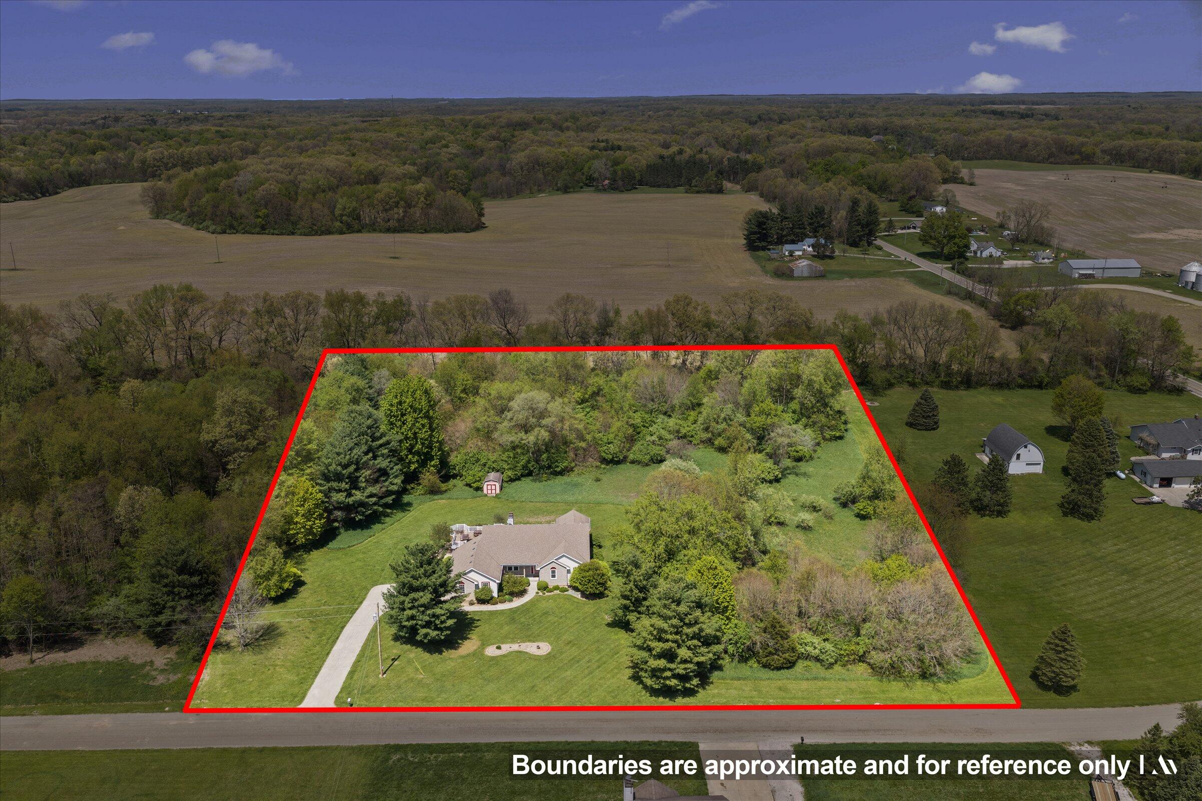 27100 Deerfield Lane Edwardsburg MI 49112