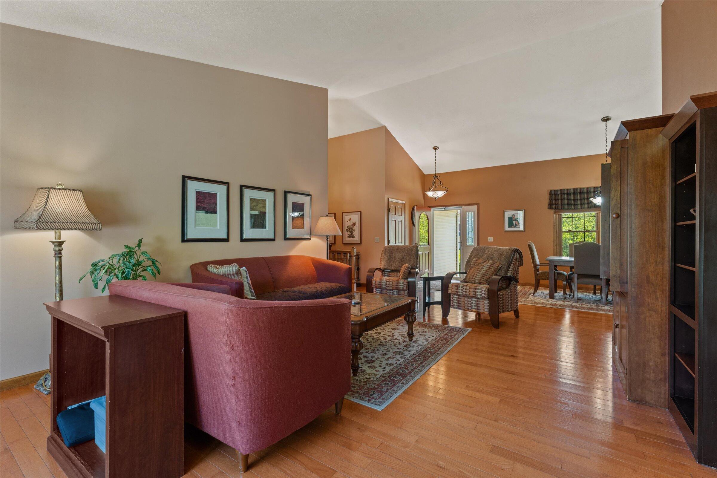 27100 Deerfield Lane Edwardsburg MI 49112