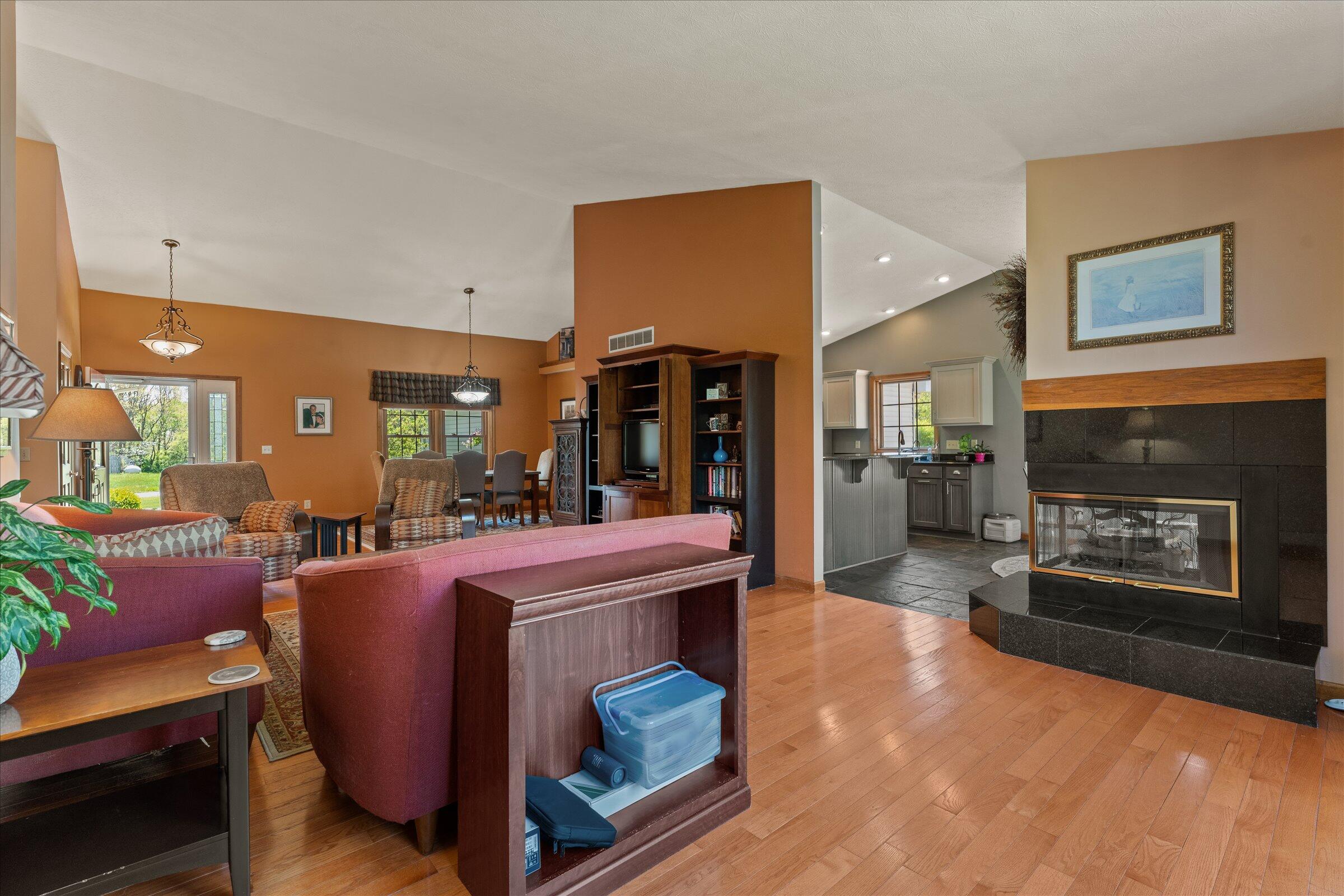 27100 Deerfield Lane Edwardsburg MI 49112