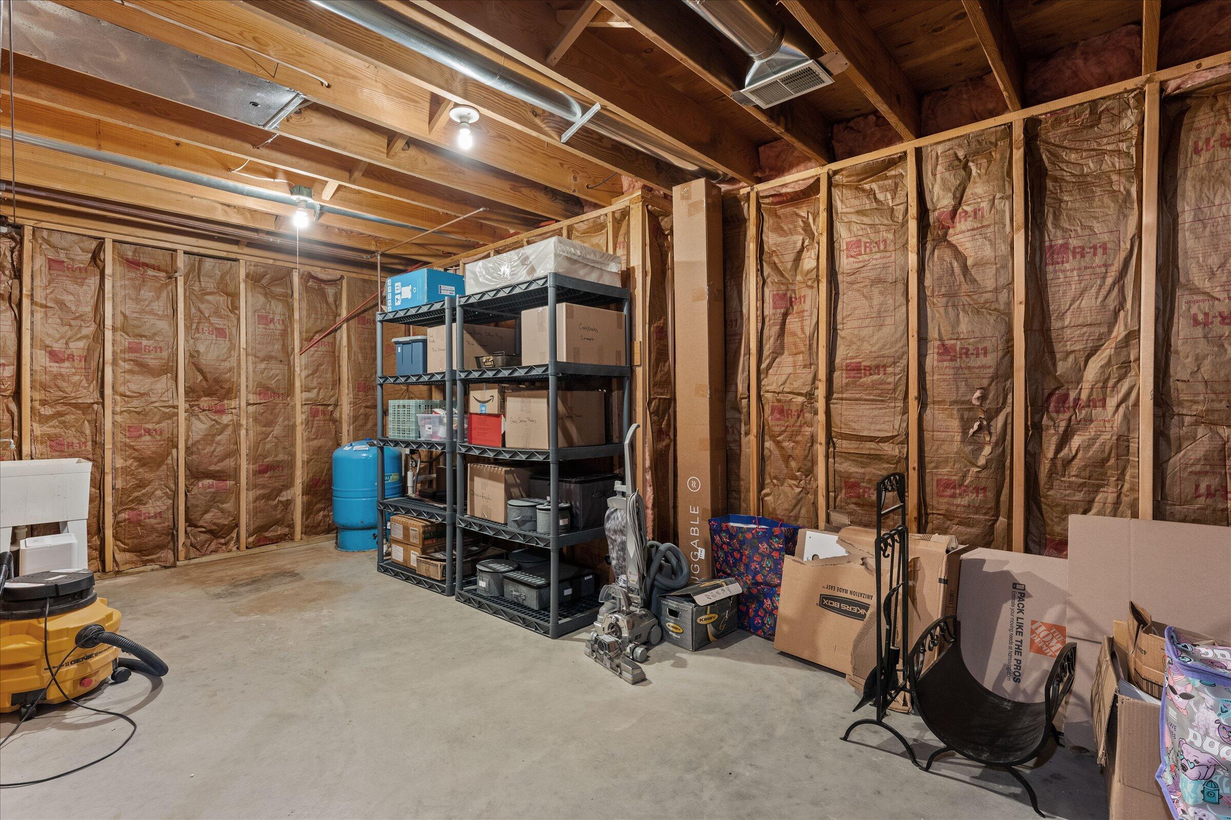 27100 Deerfield Lane Edwardsburg MI 49112