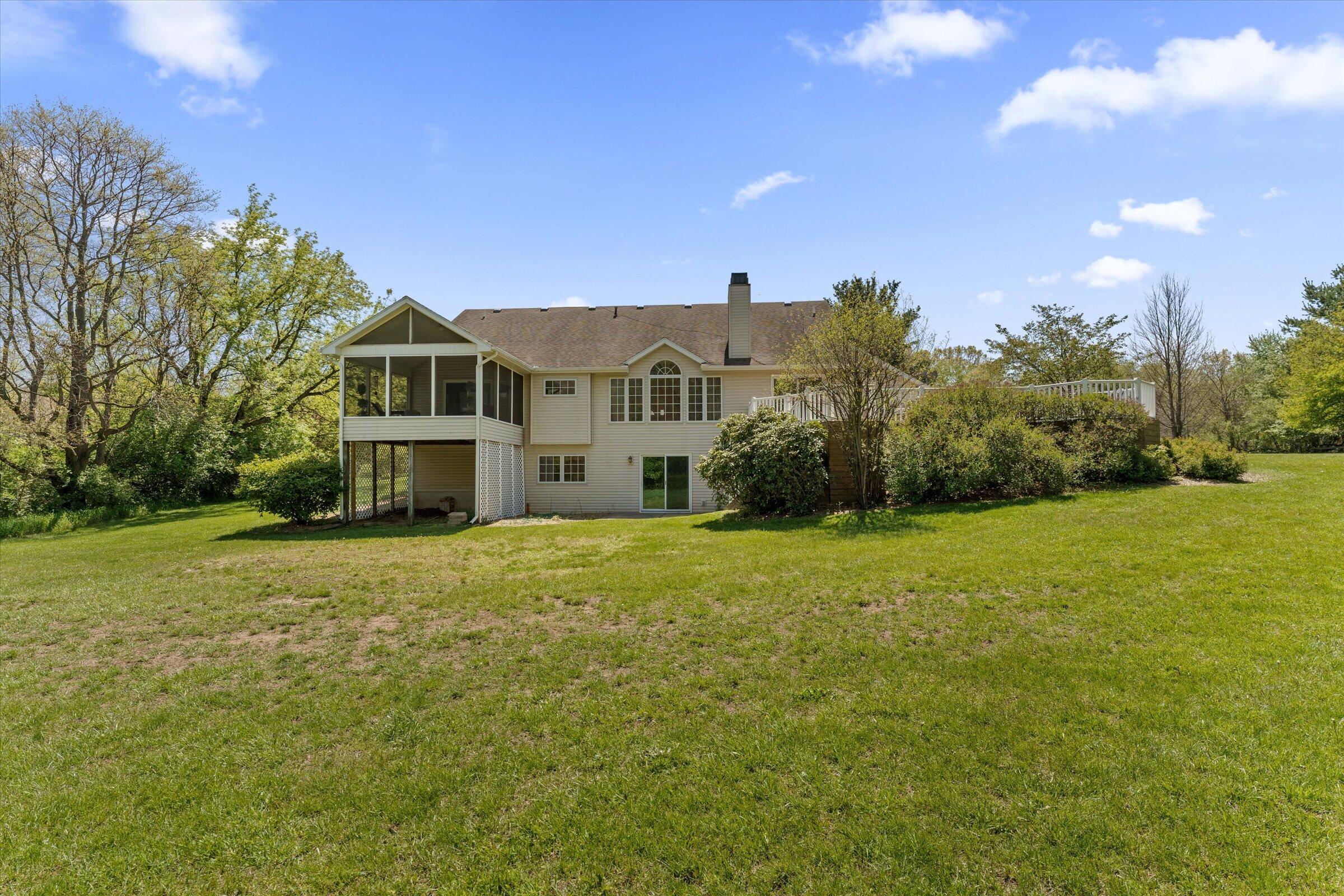27100 Deerfield Lane Edwardsburg MI 49112