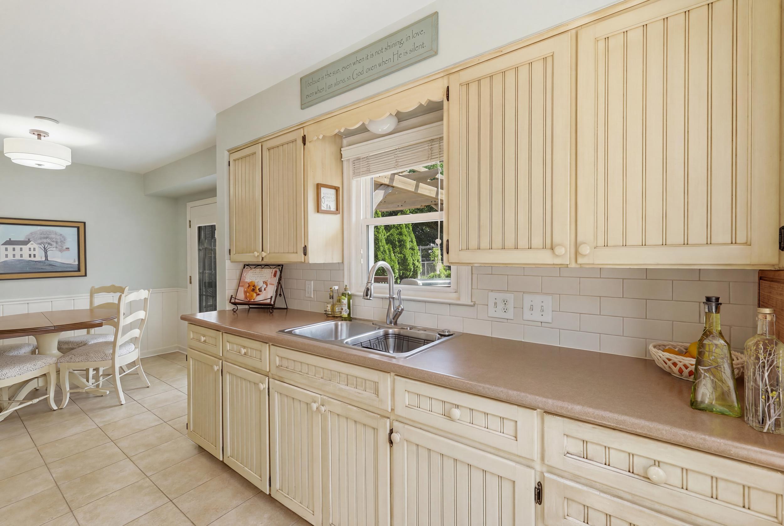 246 Alten Avenue NE Grand Rapids MI 49503