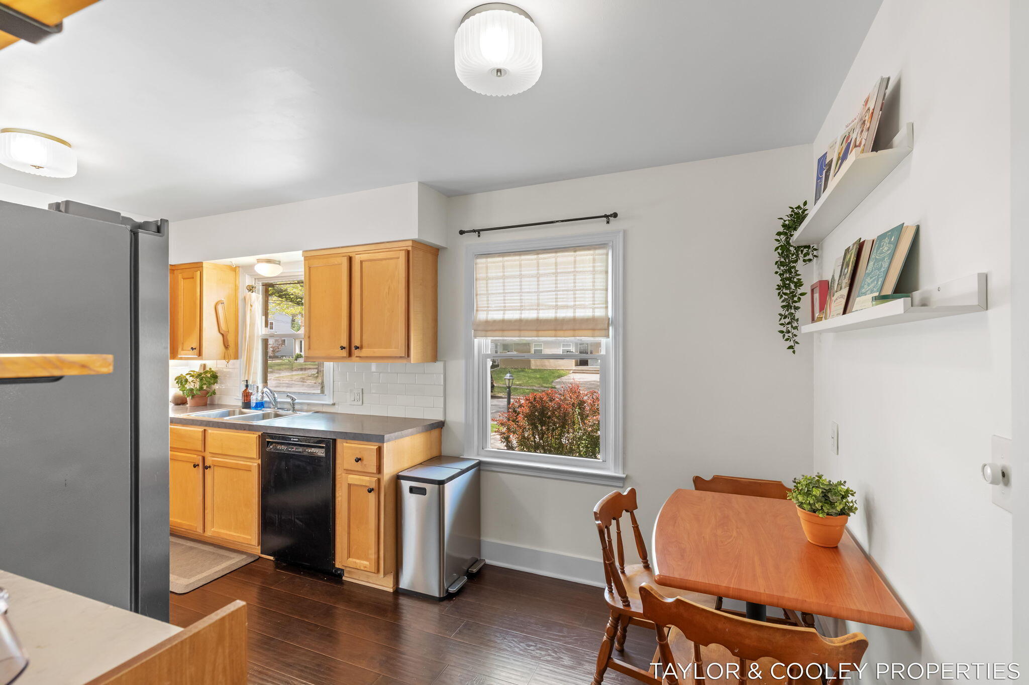 1518 Gladstone Drive SE Grand Rapids MI 49506