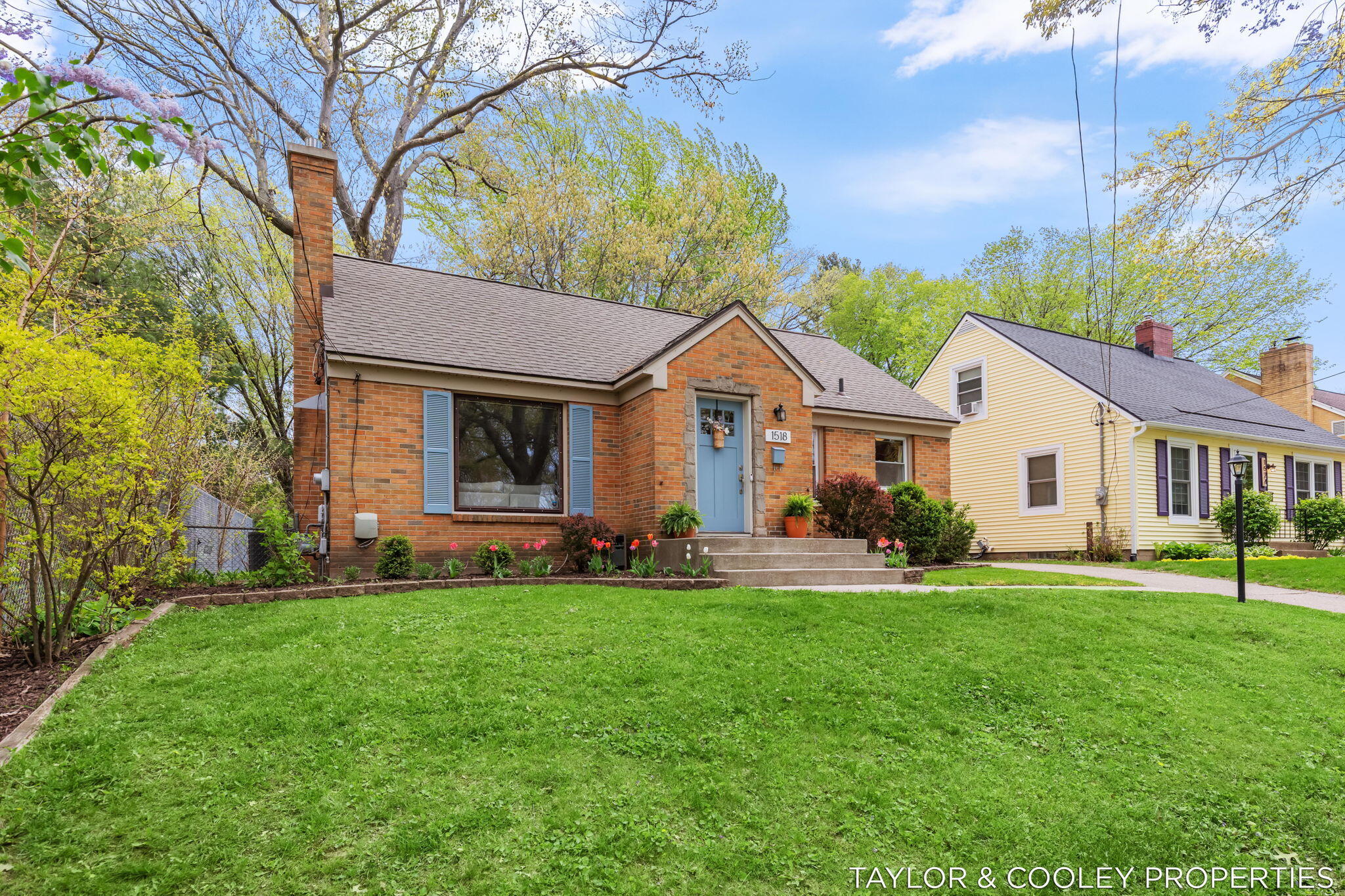 1518 Gladstone Drive SE Grand Rapids MI 49506
