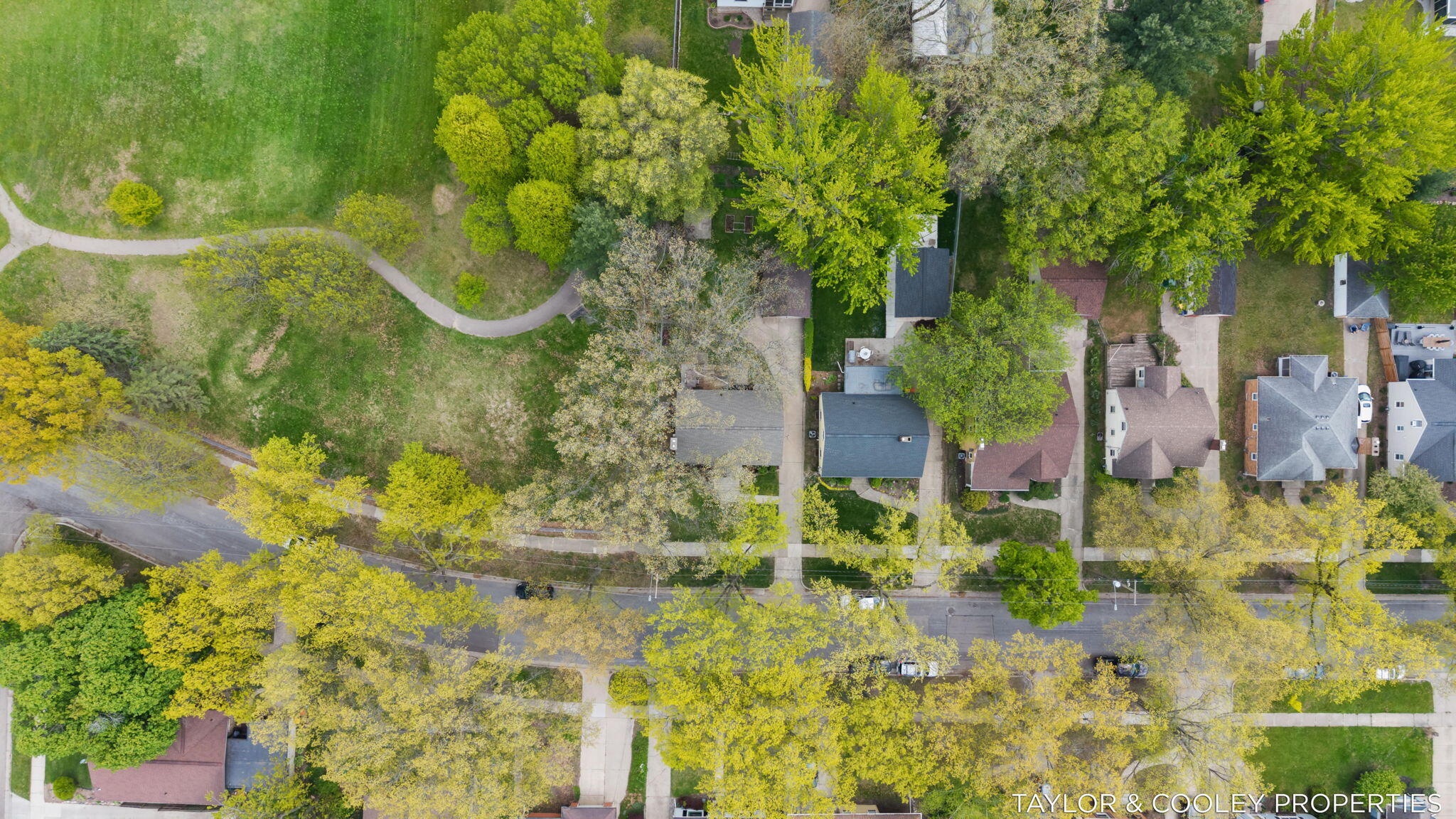 1518 Gladstone Drive SE Grand Rapids MI 49506