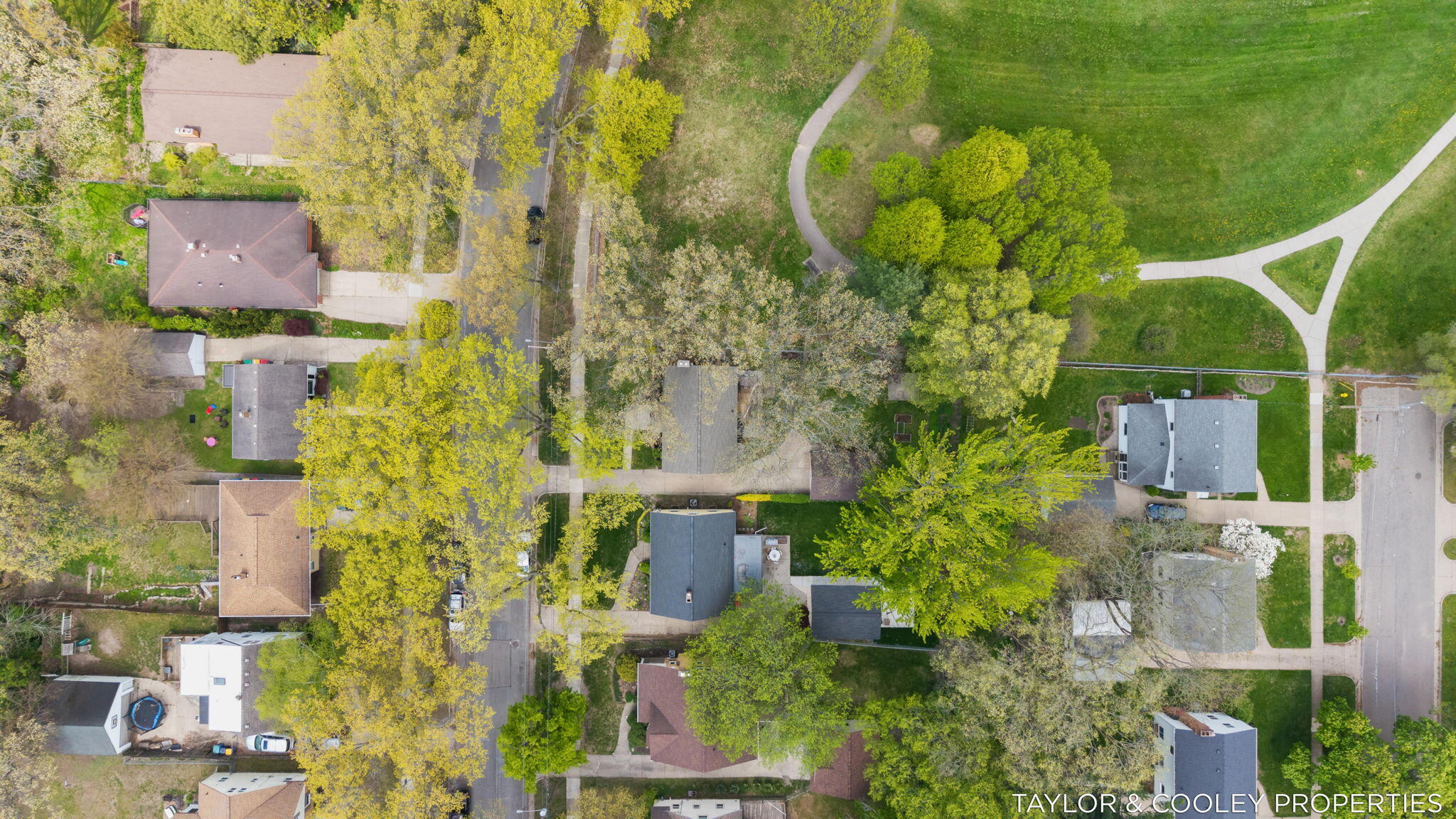 1518 Gladstone Drive SE Grand Rapids MI 49506