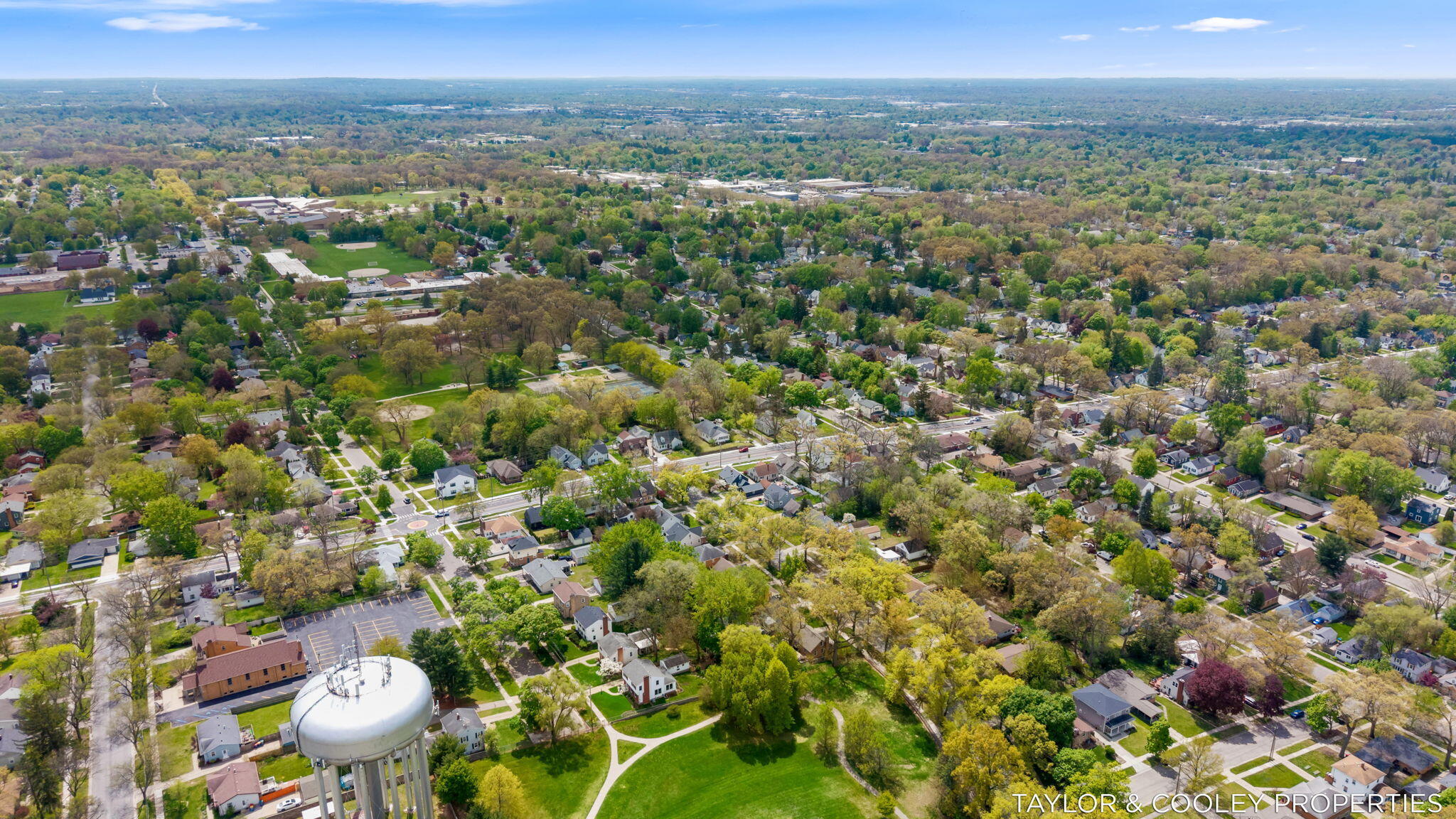 1518 Gladstone Drive SE Grand Rapids MI 49506