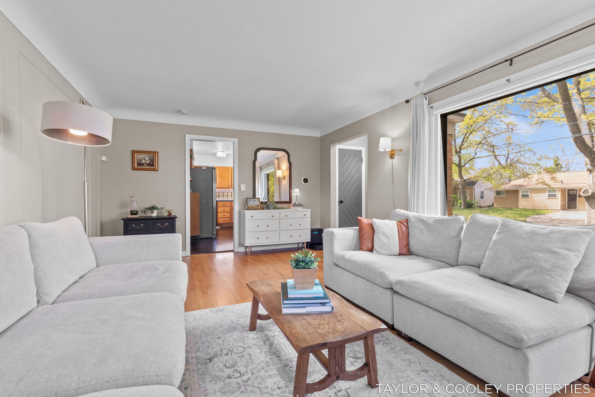 1518 Gladstone Drive SE Grand Rapids MI 49506
