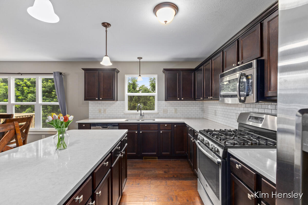 678 Orchard Court NE Rockford MI 49341