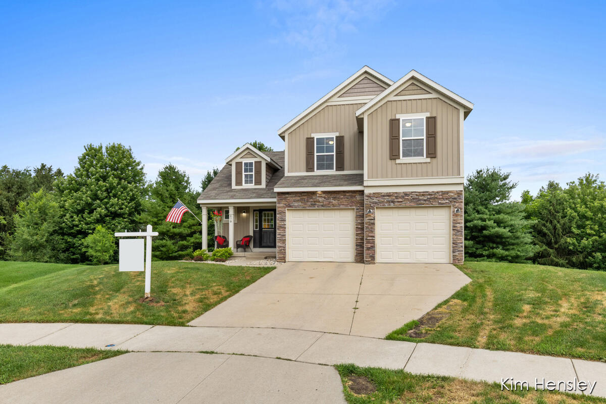 678 Orchard Court NE Rockford MI 49341