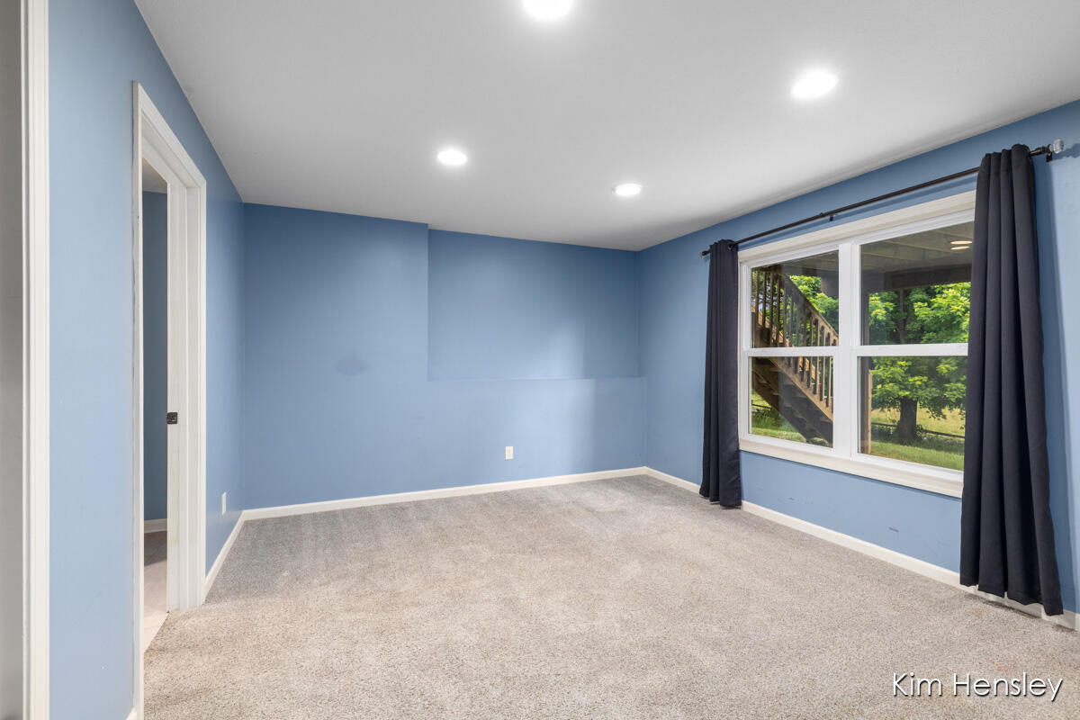 678 Orchard Court NE Rockford MI 49341