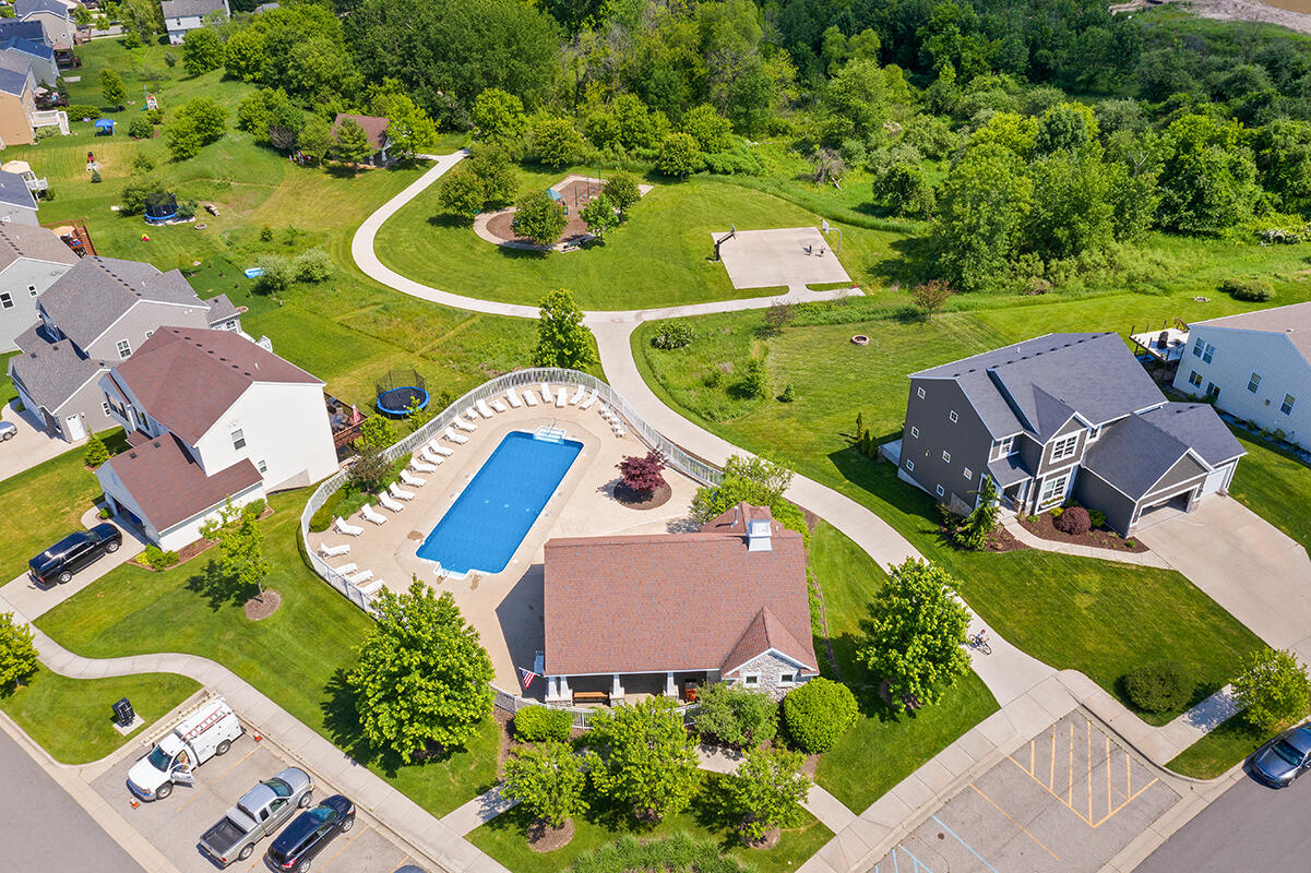 678 Orchard Court NE Rockford MI 49341