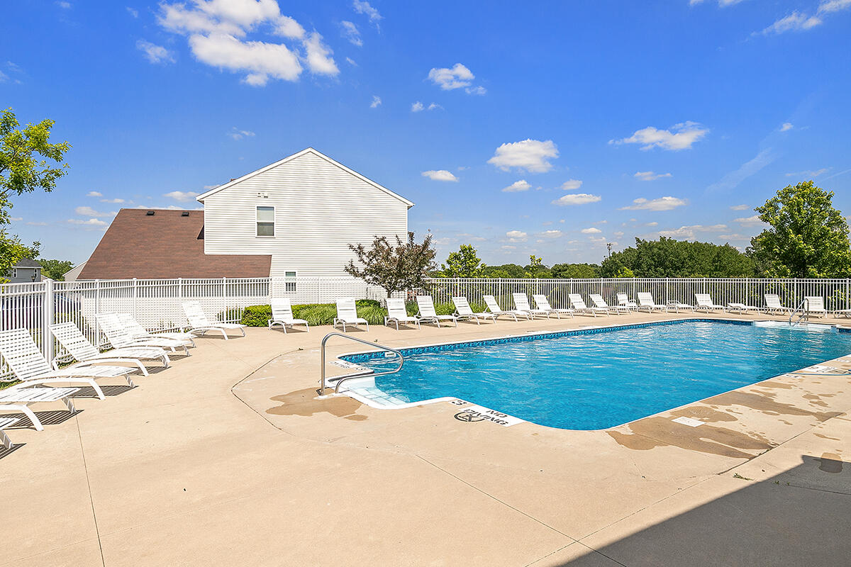 678 Orchard Court NE Rockford MI 49341