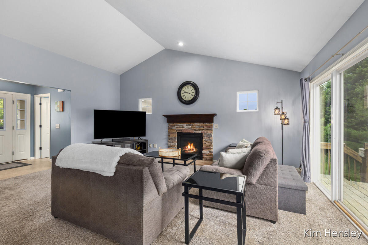 678 Orchard Court NE Rockford MI 49341