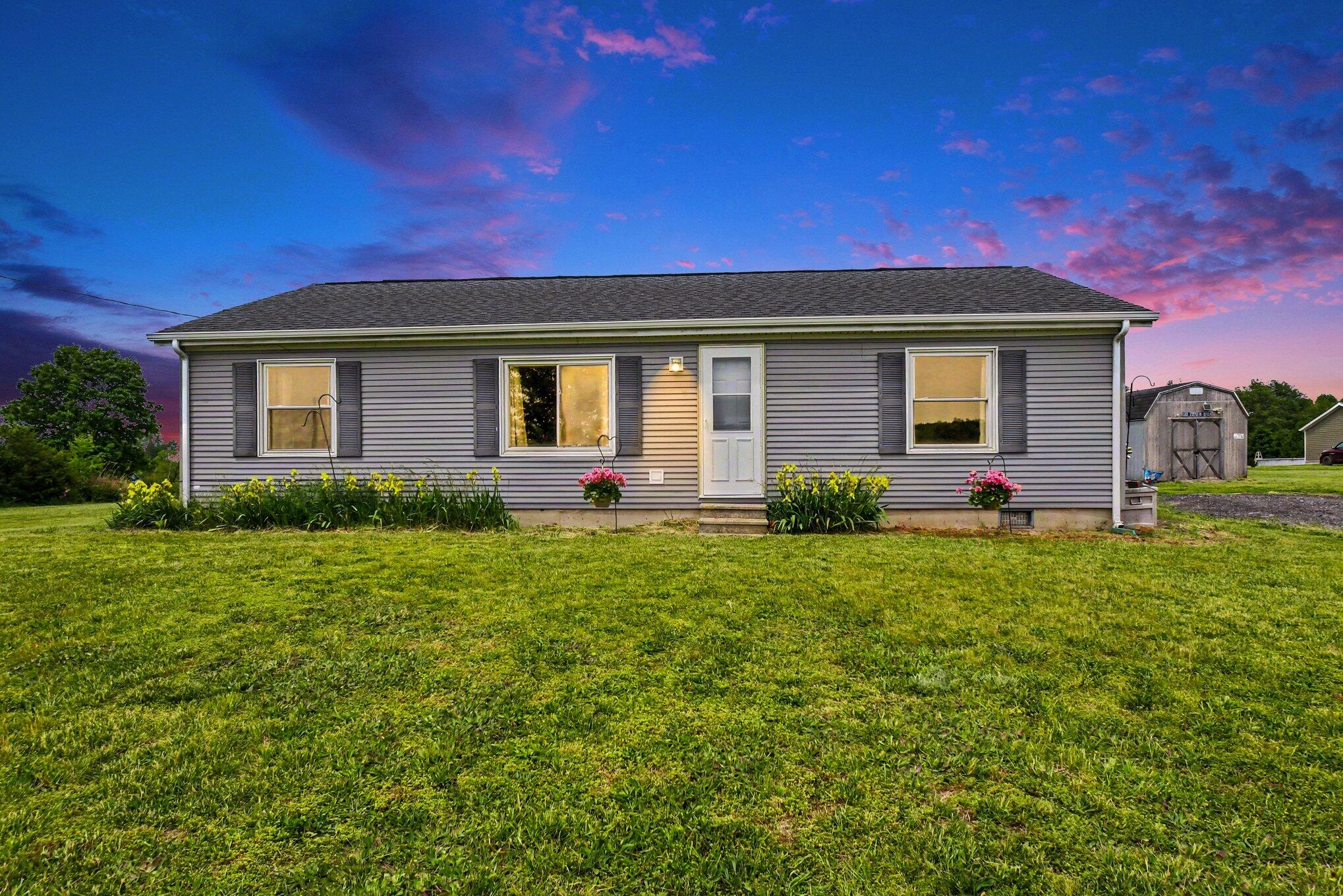 3065 Chamberlain Road Buchanan MI 49107