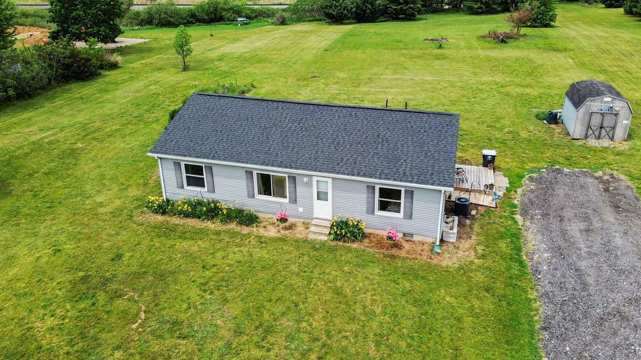 3065 Chamberlain Road Buchanan MI 49107