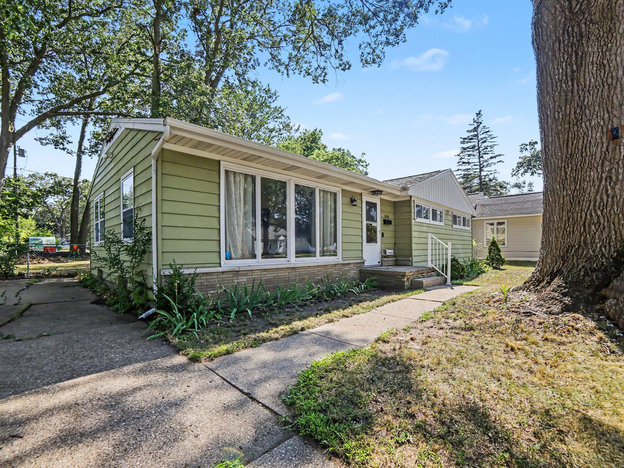 1333 Catherine Avenue Muskegon MI 49442