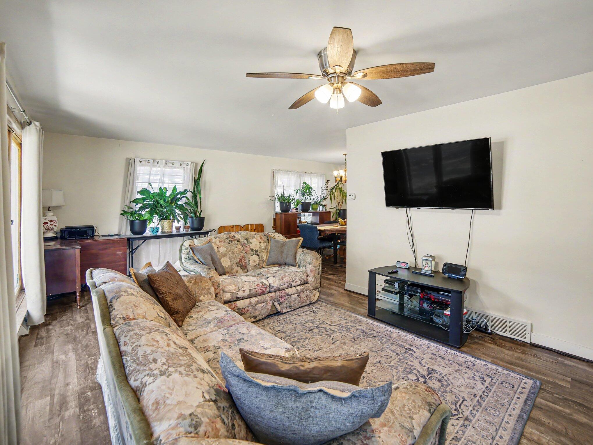 1333 Catherine Avenue Muskegon MI 49442