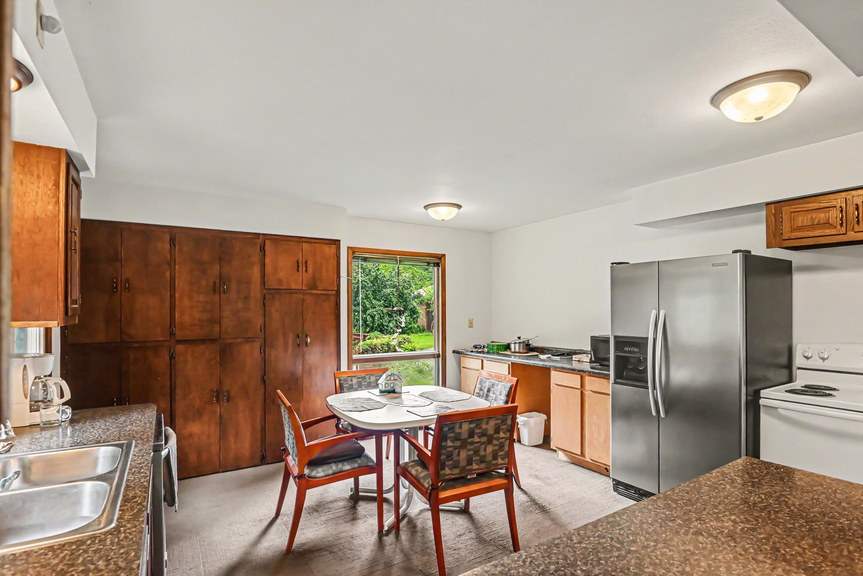 6966 103rd Avenue South Haven MI 49090