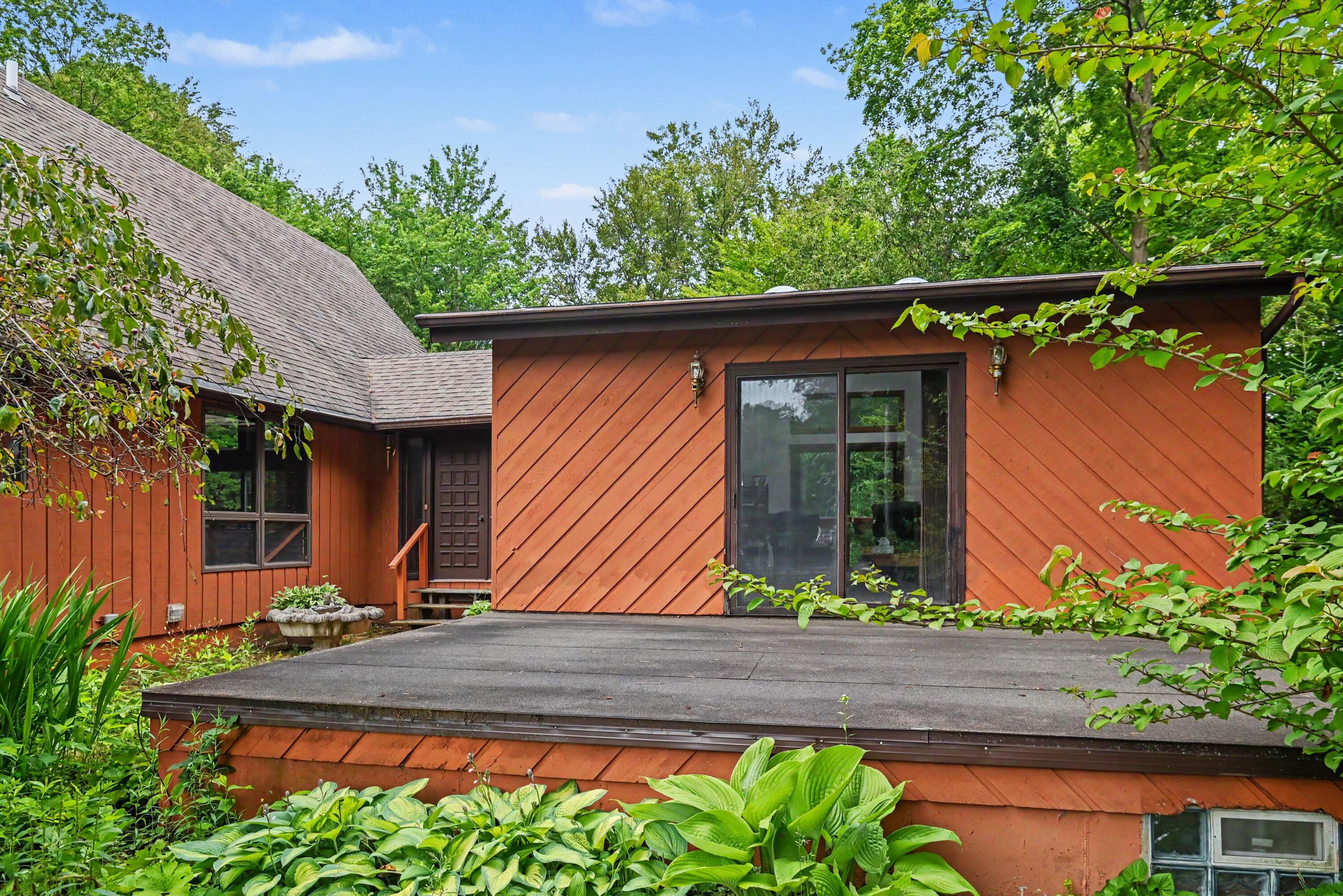 6966 103rd Avenue South Haven MI 49090
