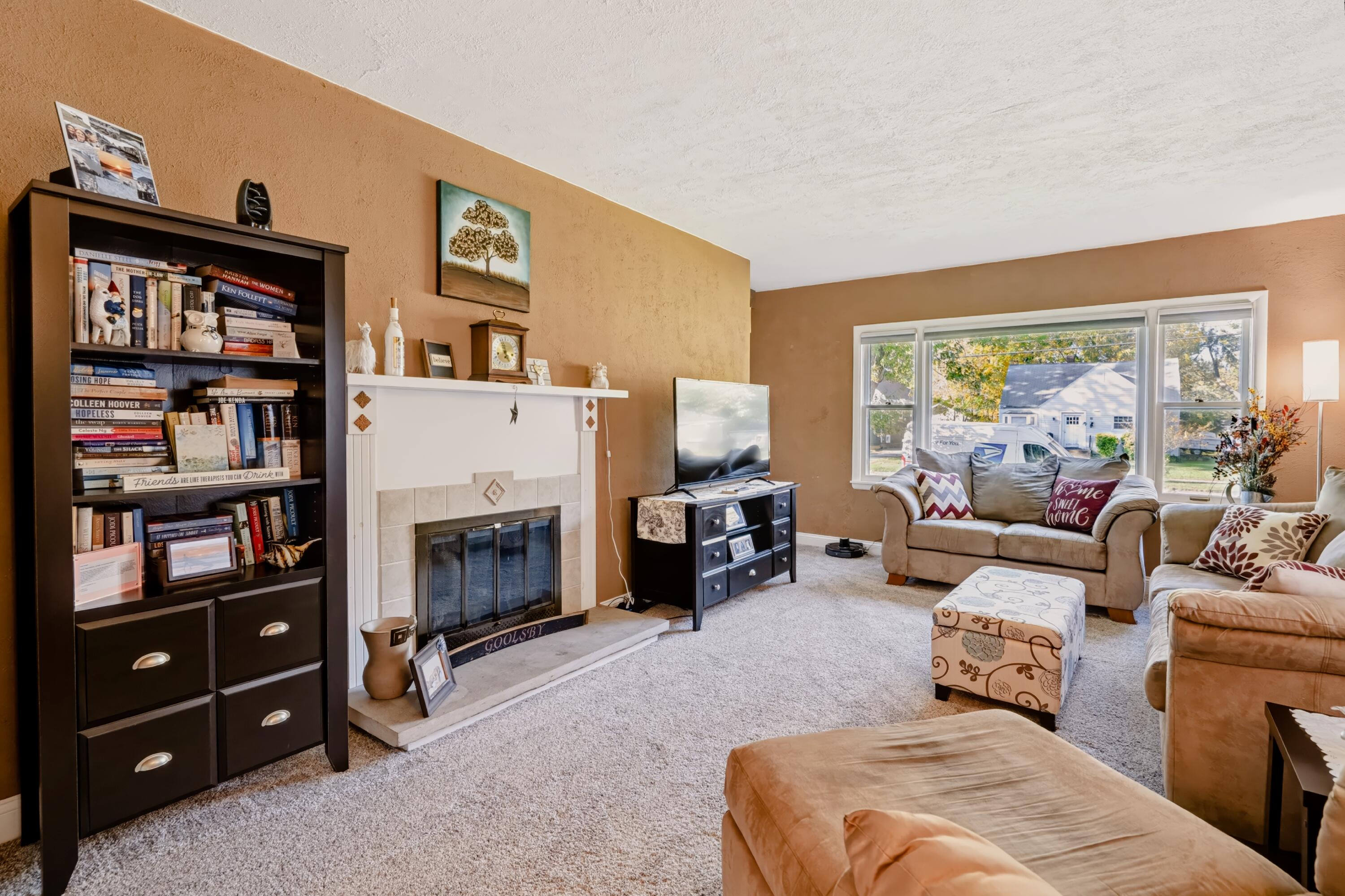 2034 Miles Avenue Kalamazoo MI 49001