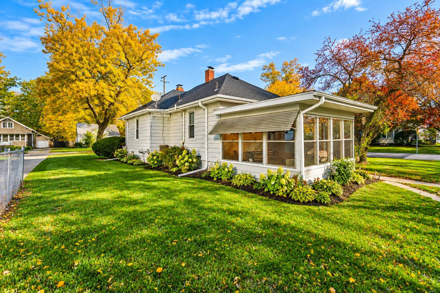 2034 Miles Avenue Kalamazoo MI 49001