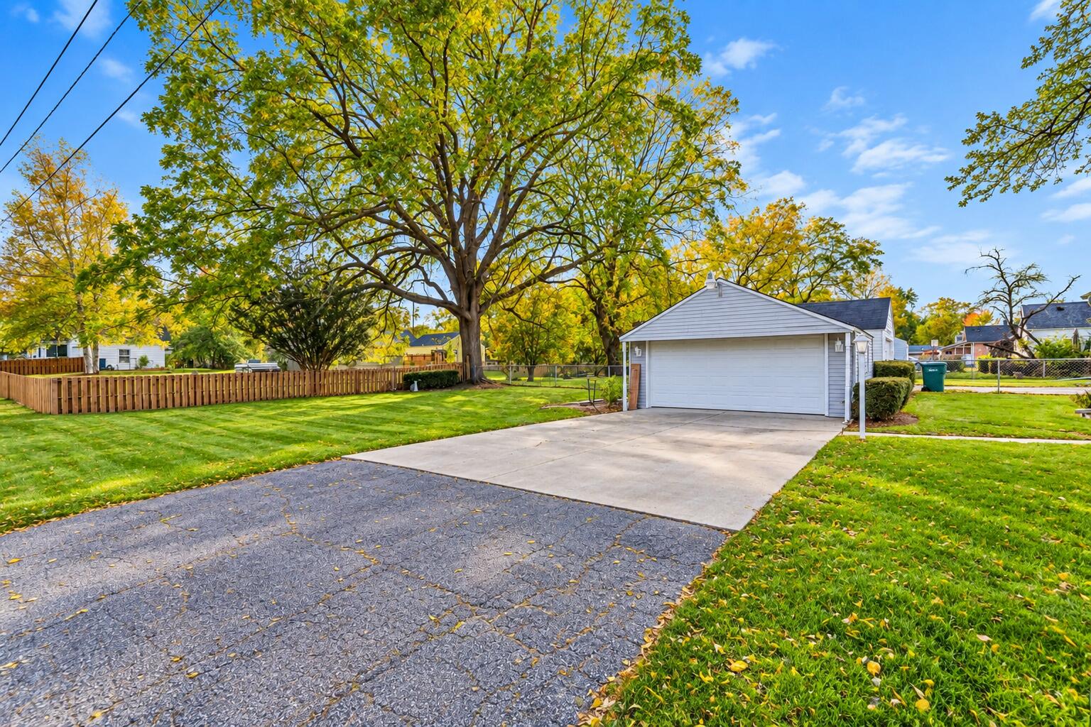 2034 Miles Avenue Kalamazoo MI 49001