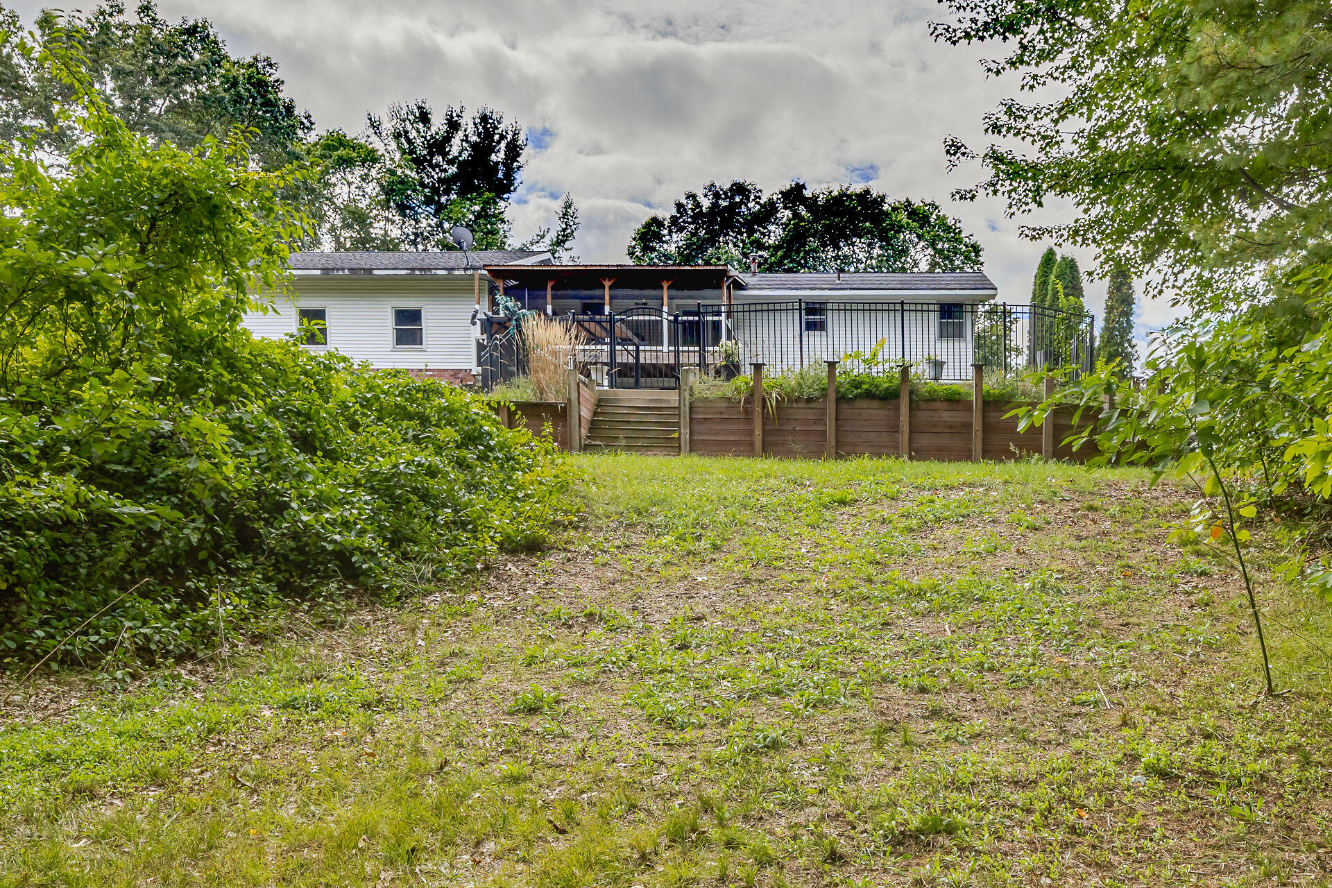 860 Glenwood Avenue Muskegon MI 49445