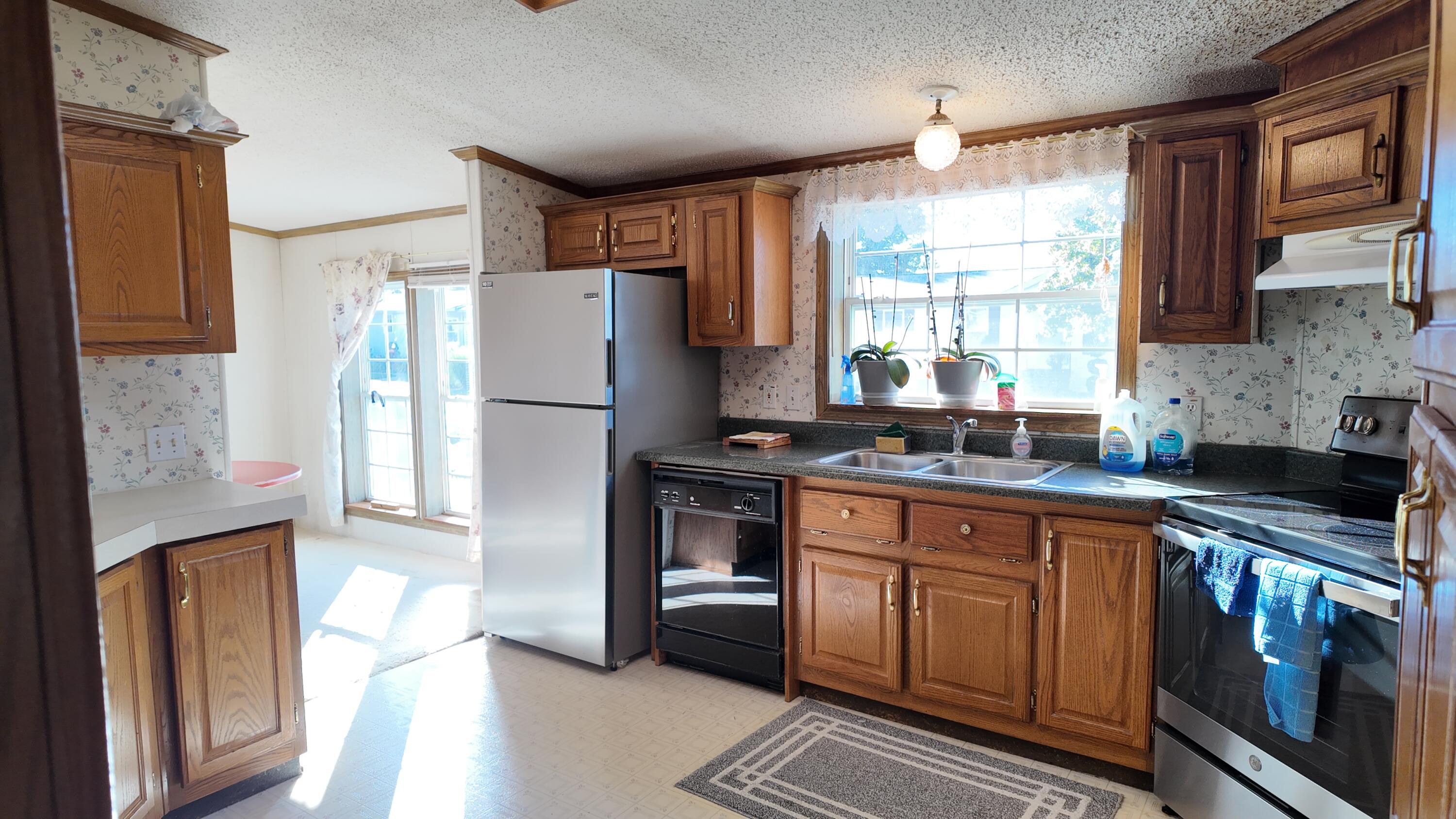 3236 Waverly Park Holland MI 49424