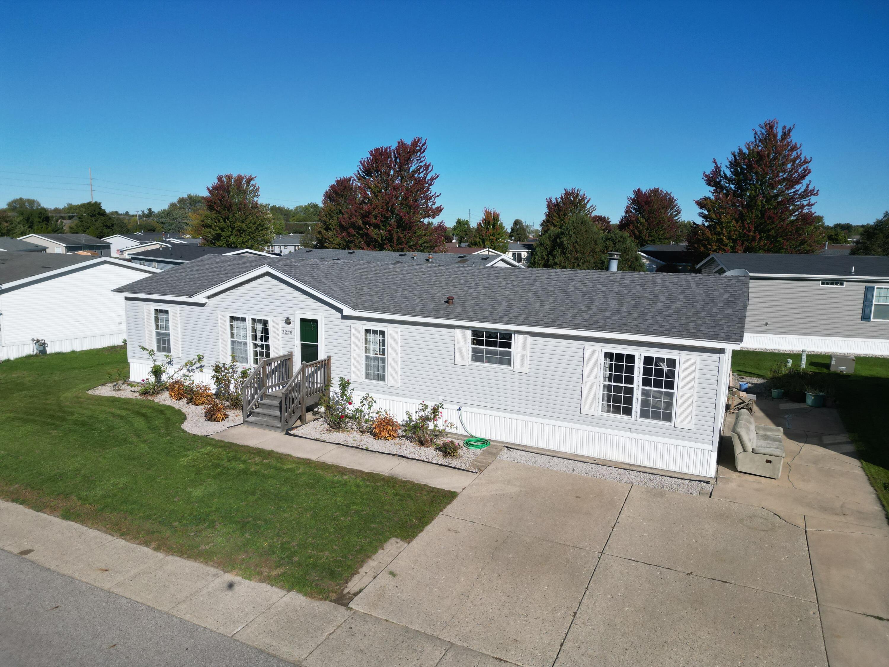 3236 Waverly Park Holland MI 49424