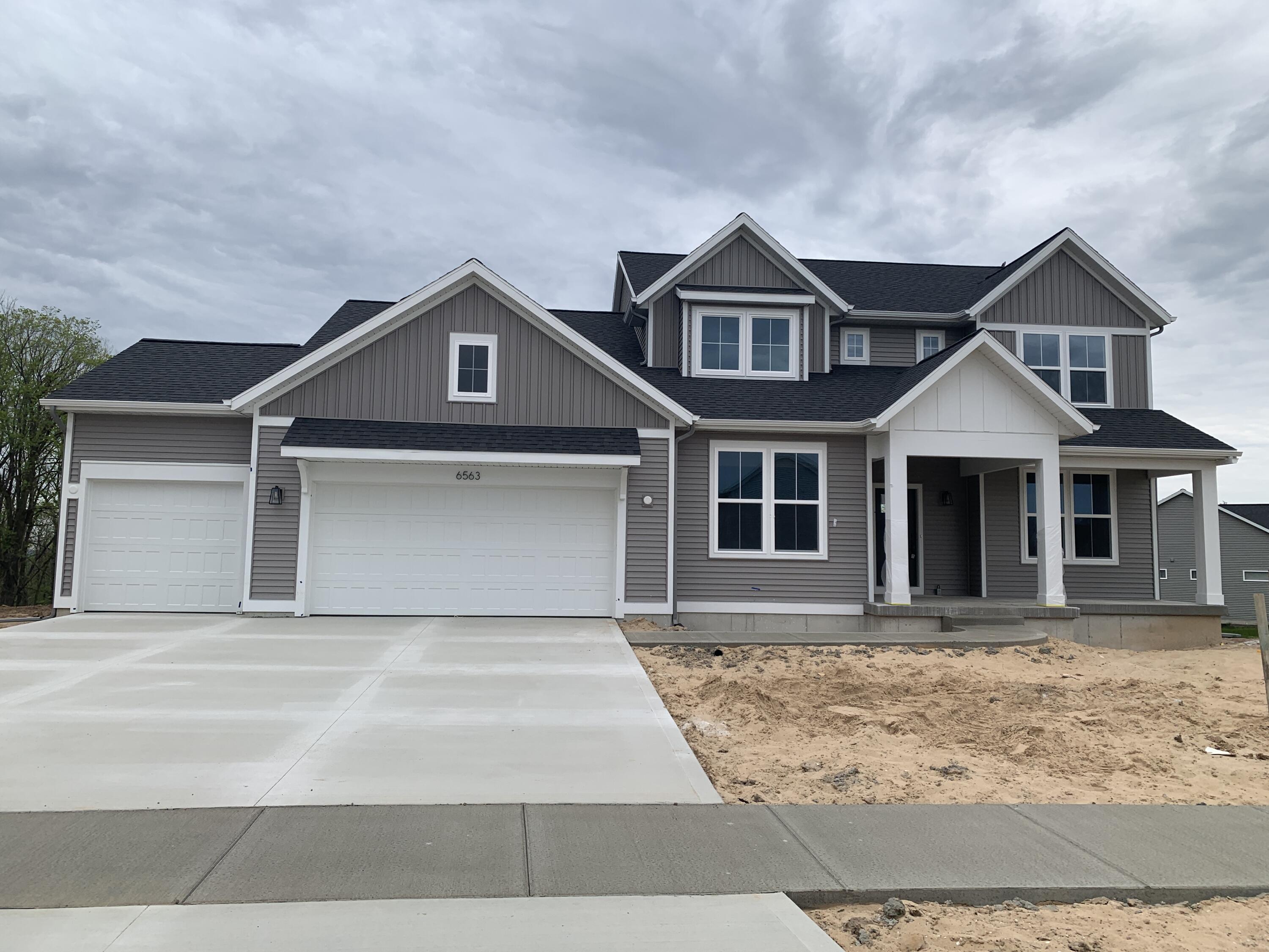 6563 Ravine Point Drive NE Rockford MI 49341