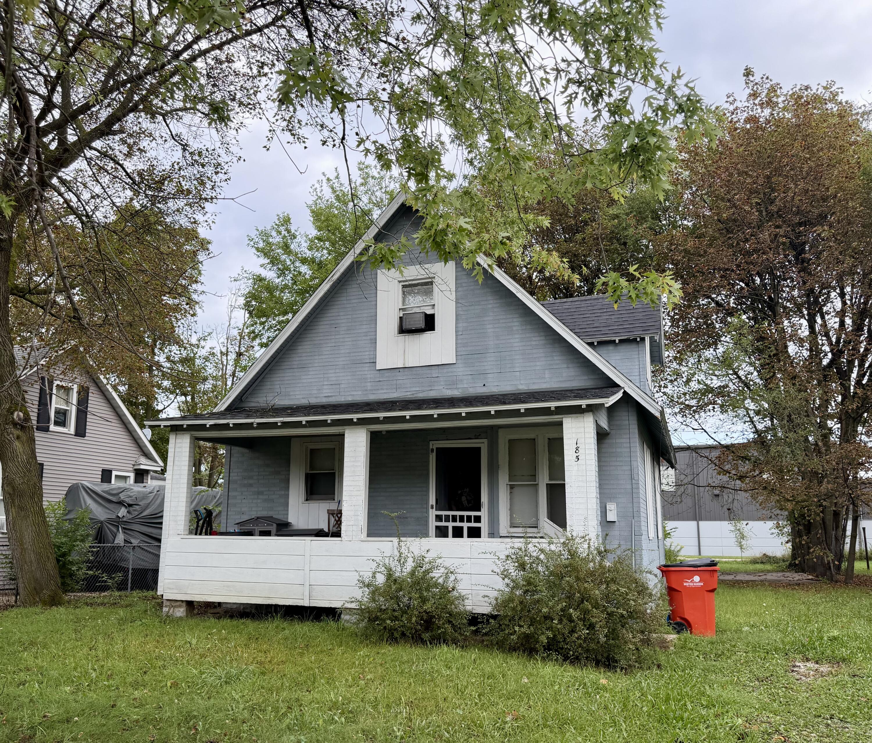 185 Hastings Avenue Benton Harbor MI 49022