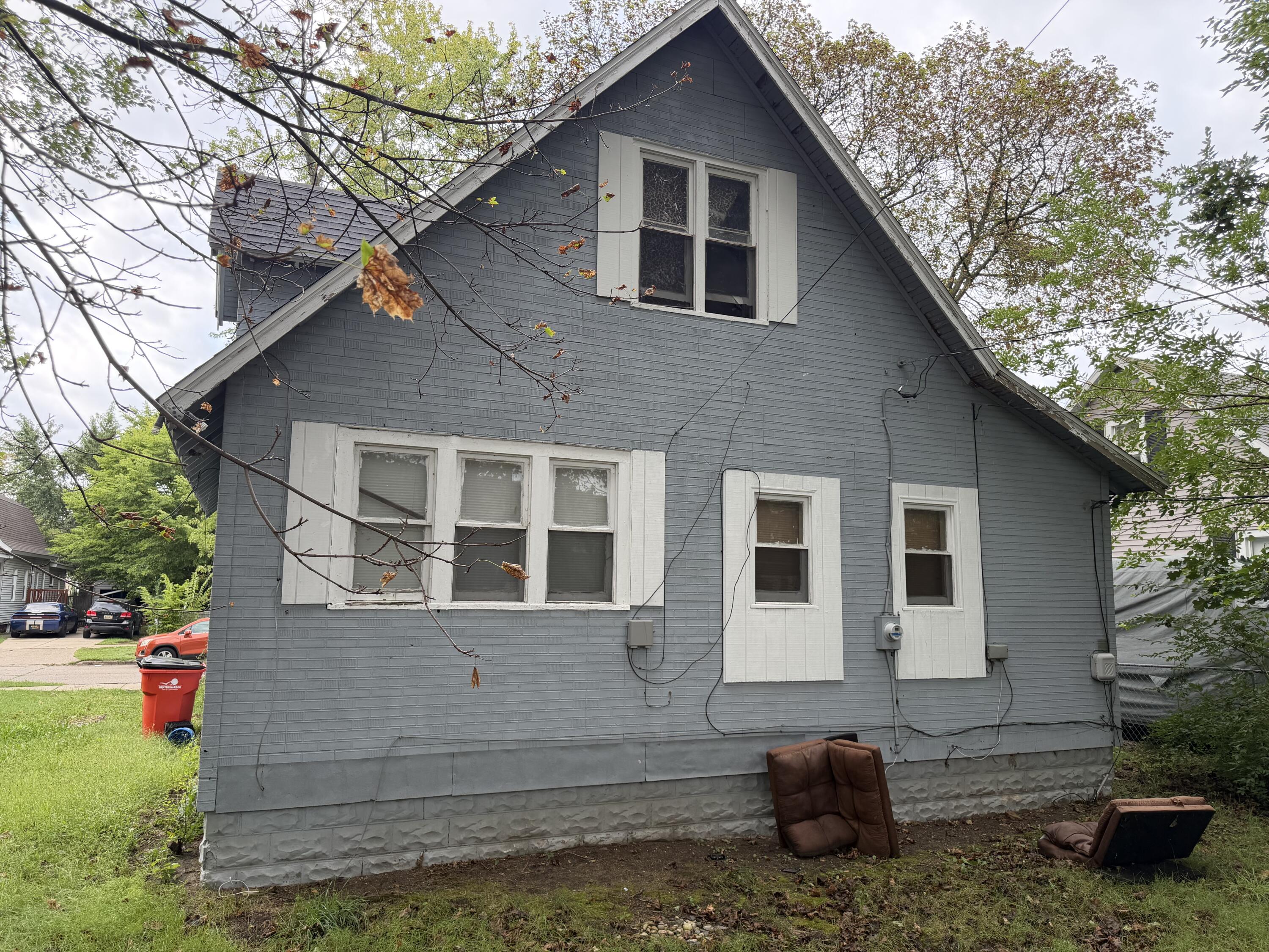 185 Hastings Avenue Benton Harbor MI 49022