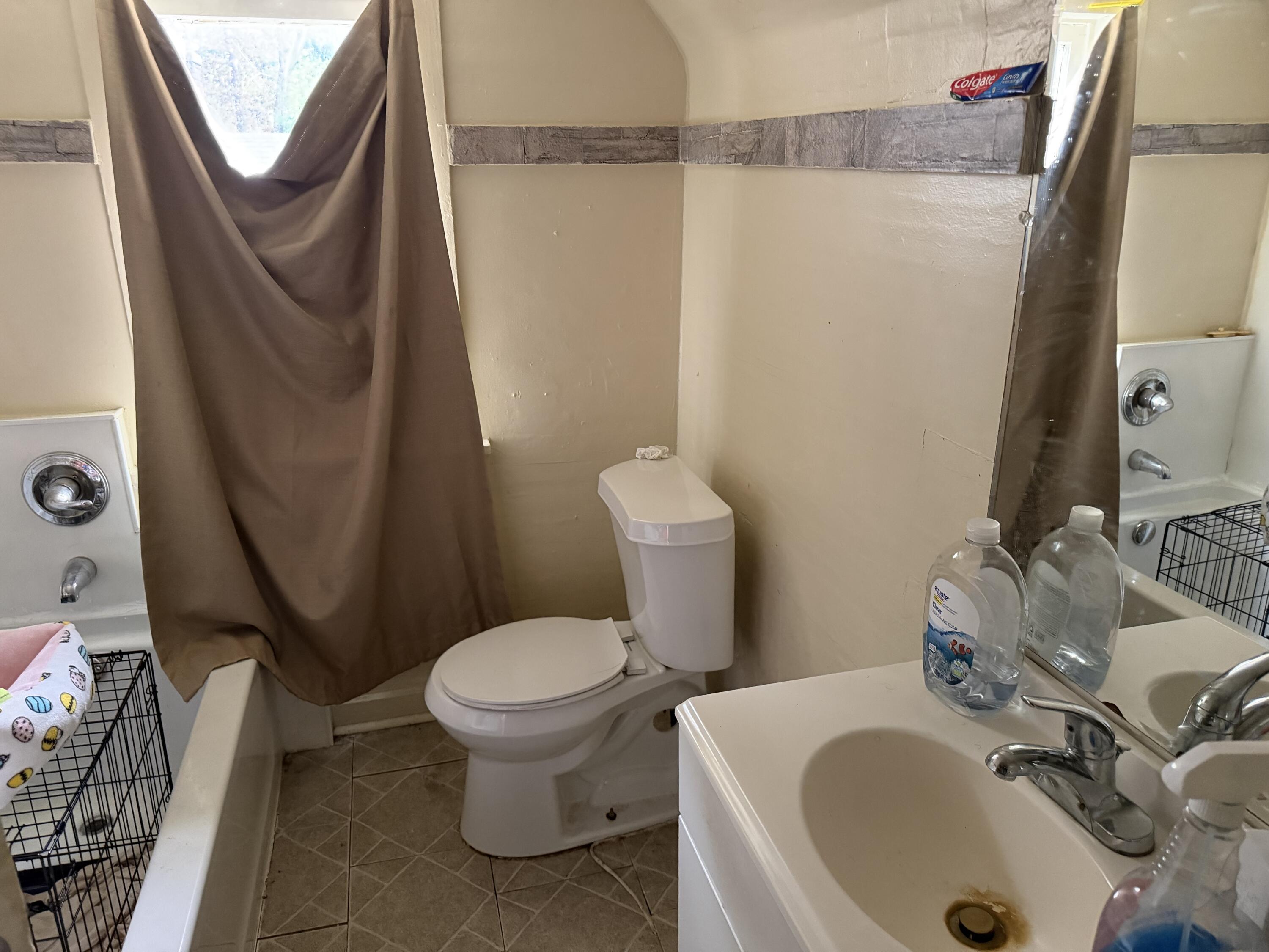 185 Hastings Avenue Benton Harbor MI 49022