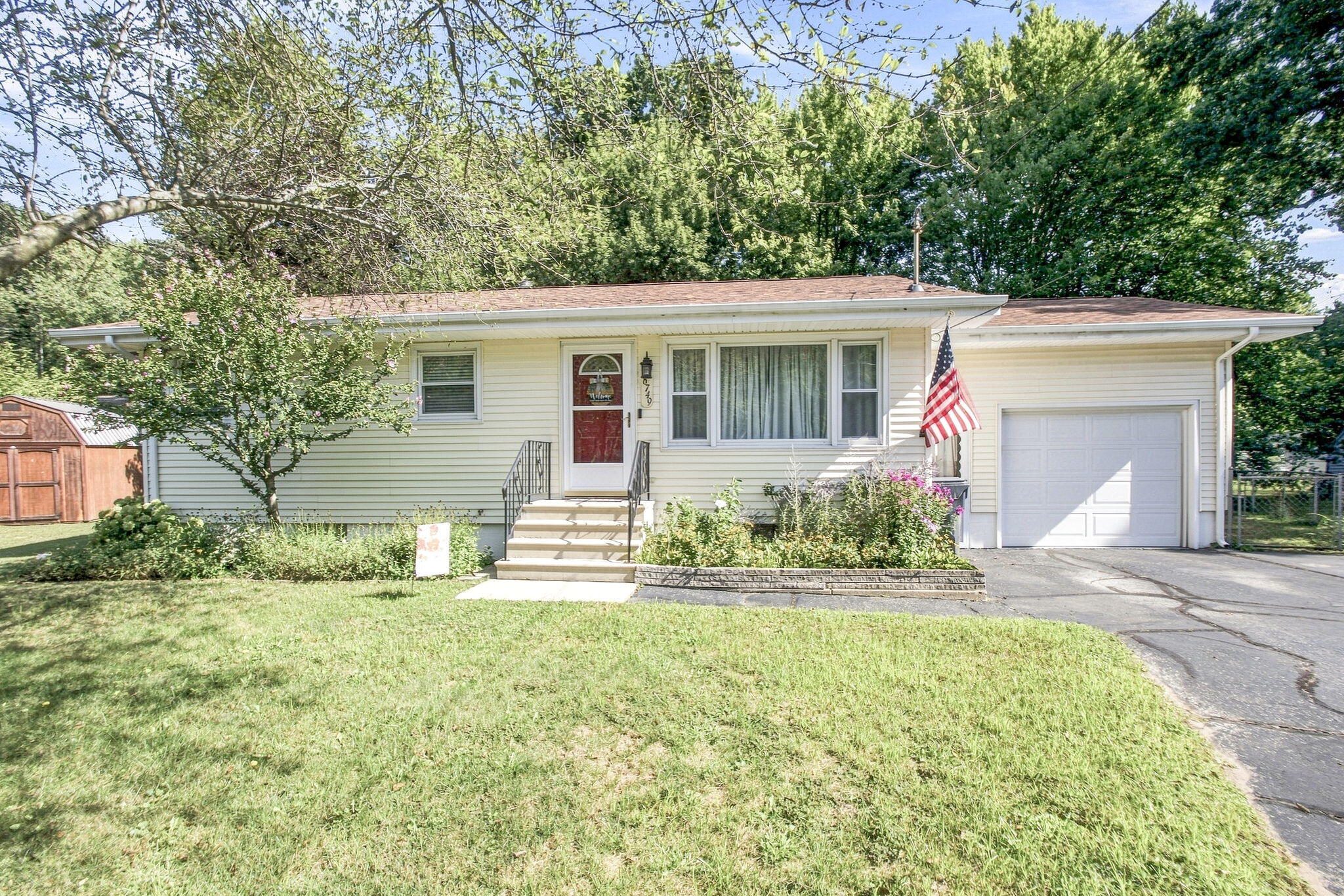 6749 Deadwood Coloma MI 49038