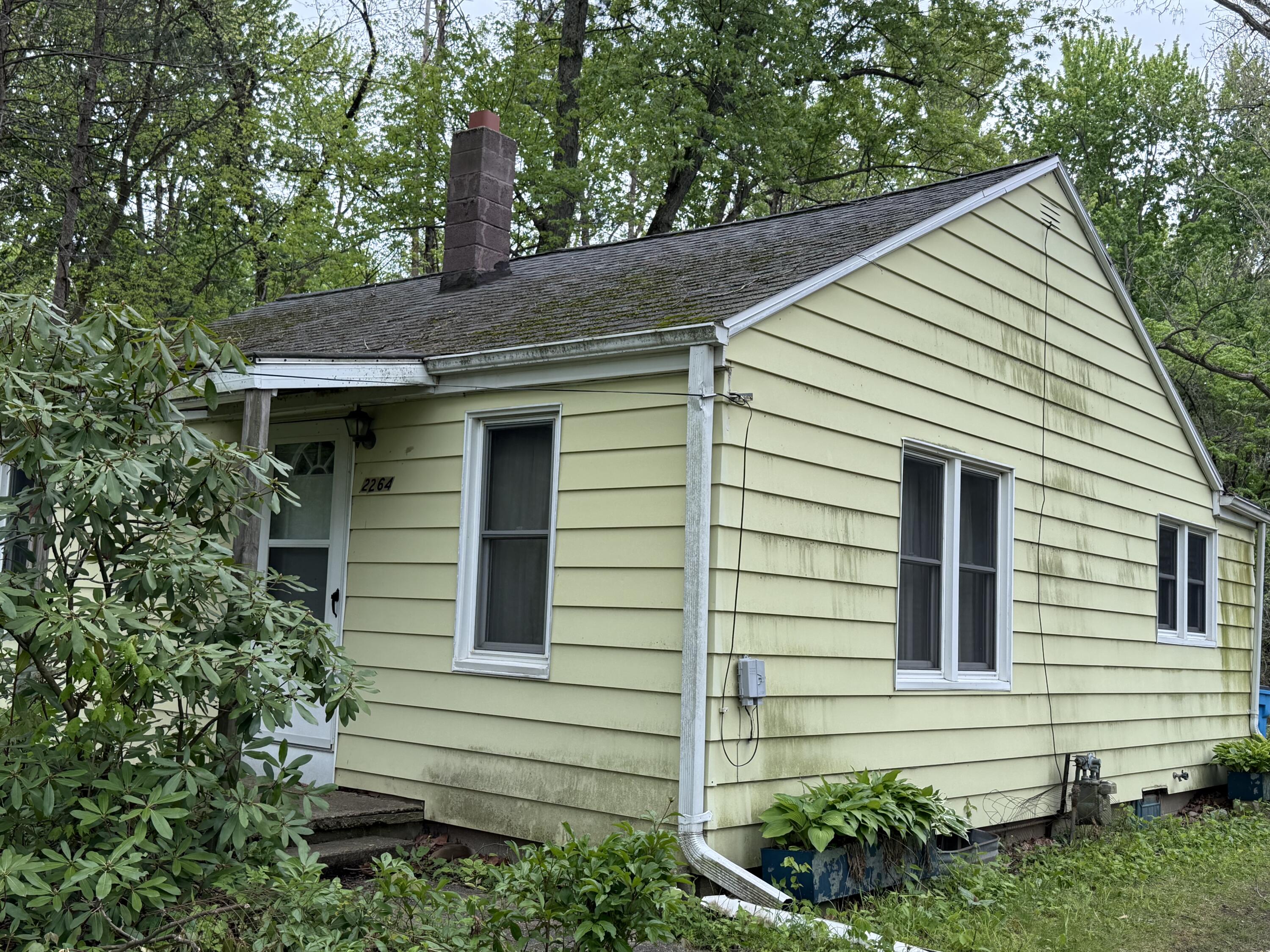 2264 White Street Niles MI 49120