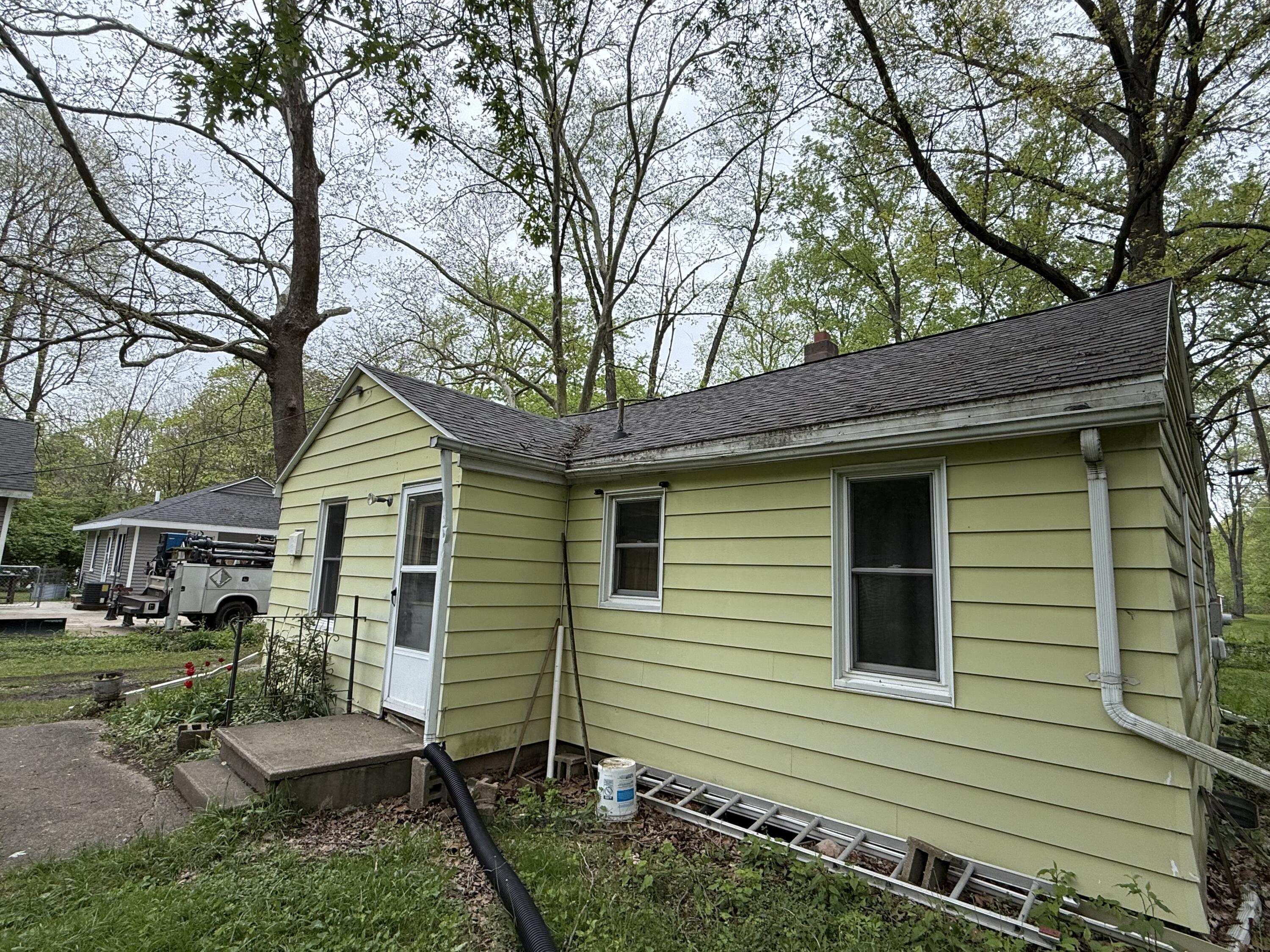 2264 White Street Niles MI 49120
