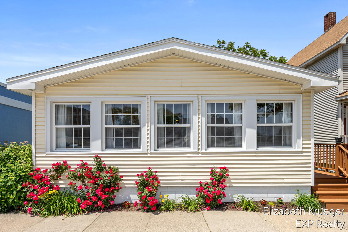 117 N 2nd Street Grand Haven MI 49417