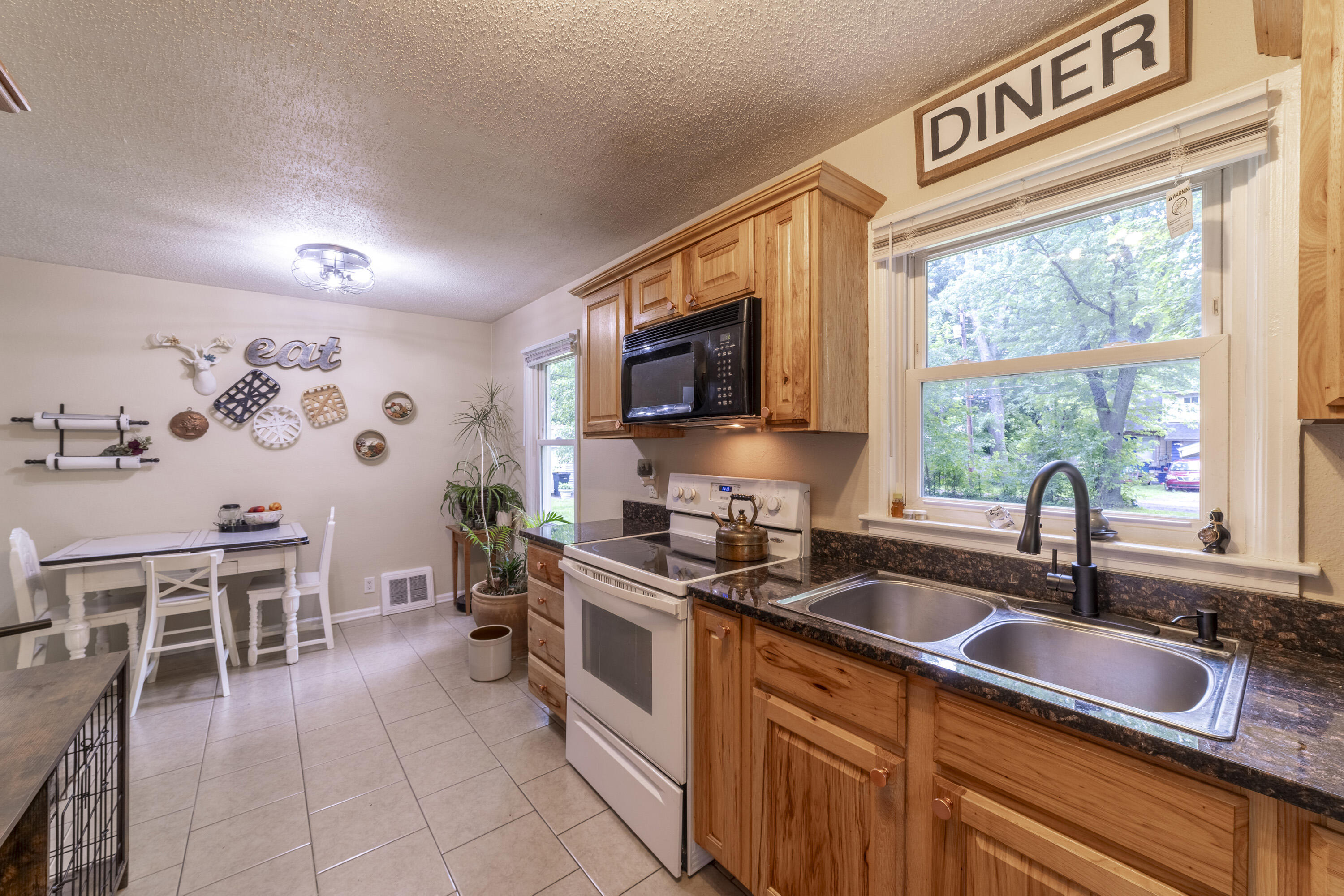 1148 Lavette Avenue Benton Harbor MI 49022