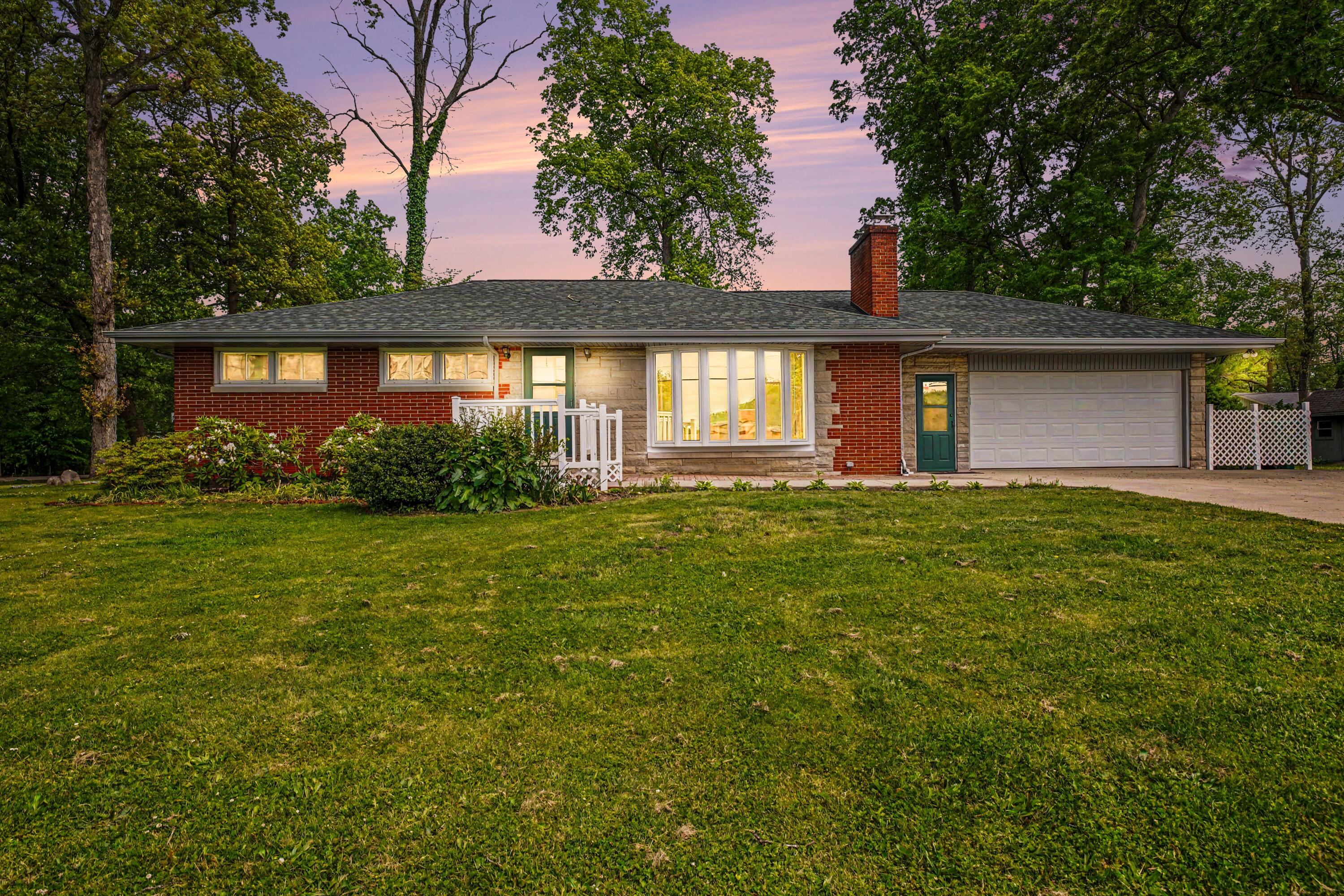 23904 Avenue C Edwardsburg MI 49112