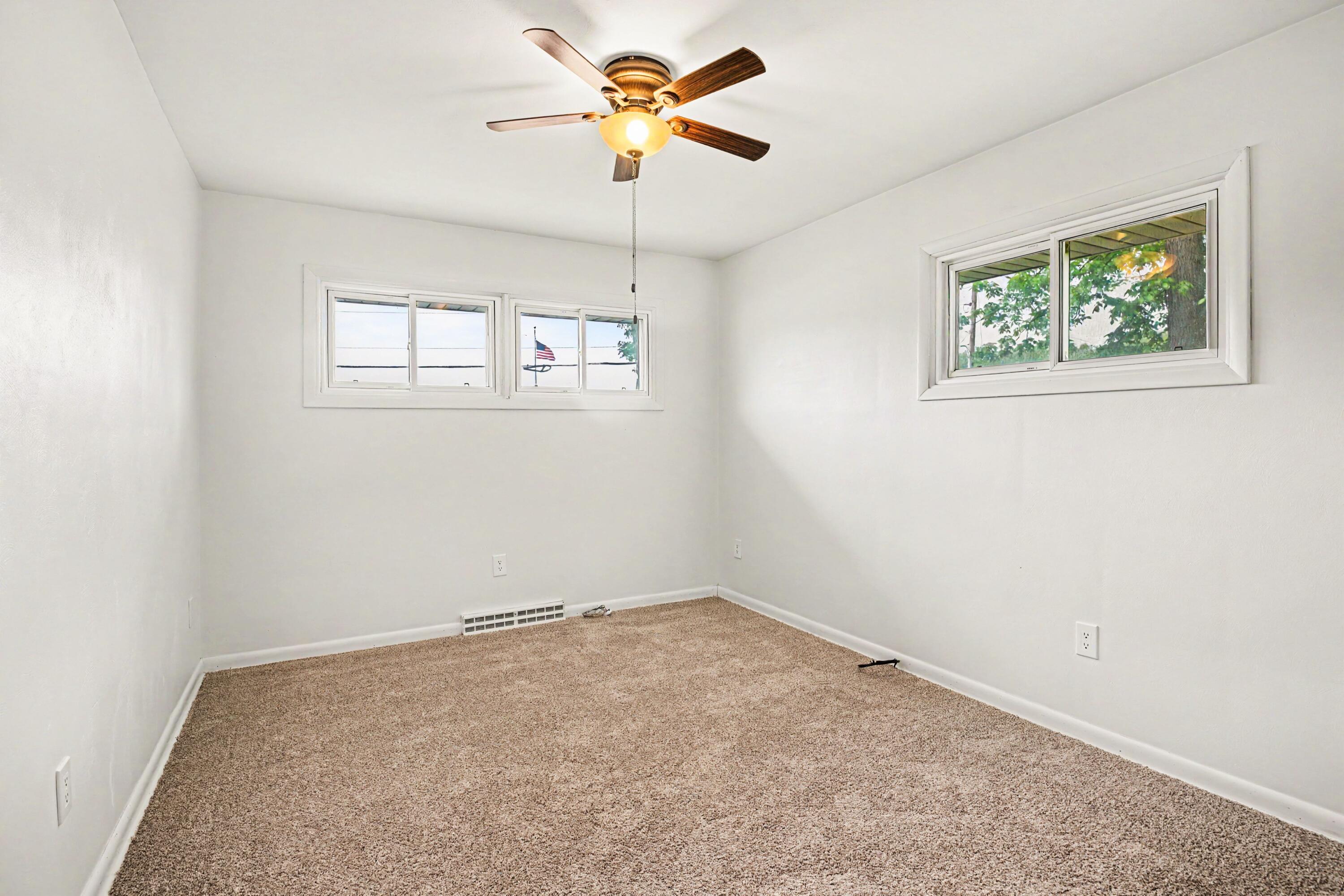23904 Avenue C Edwardsburg MI 49112