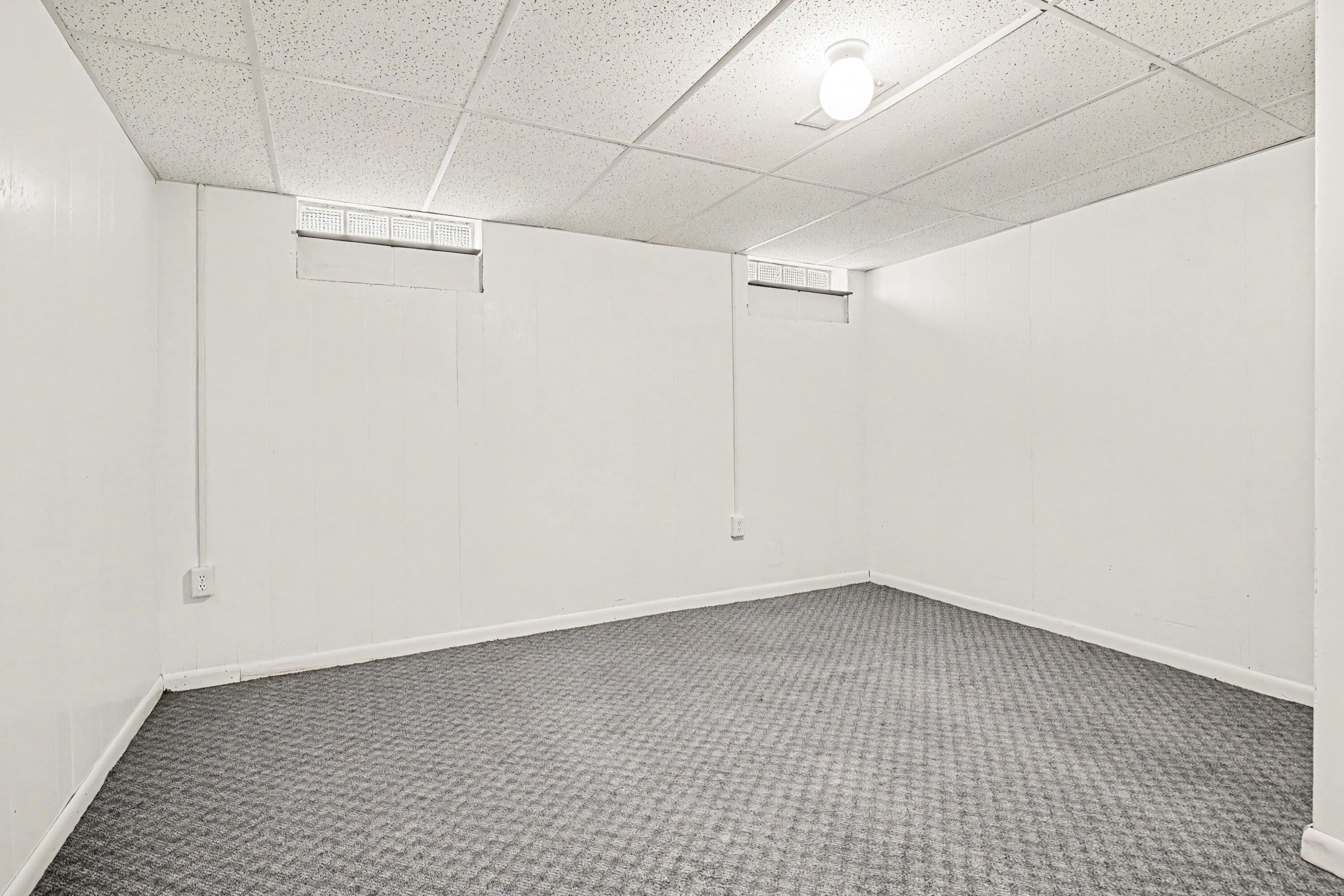 23904 Avenue C Edwardsburg MI 49112