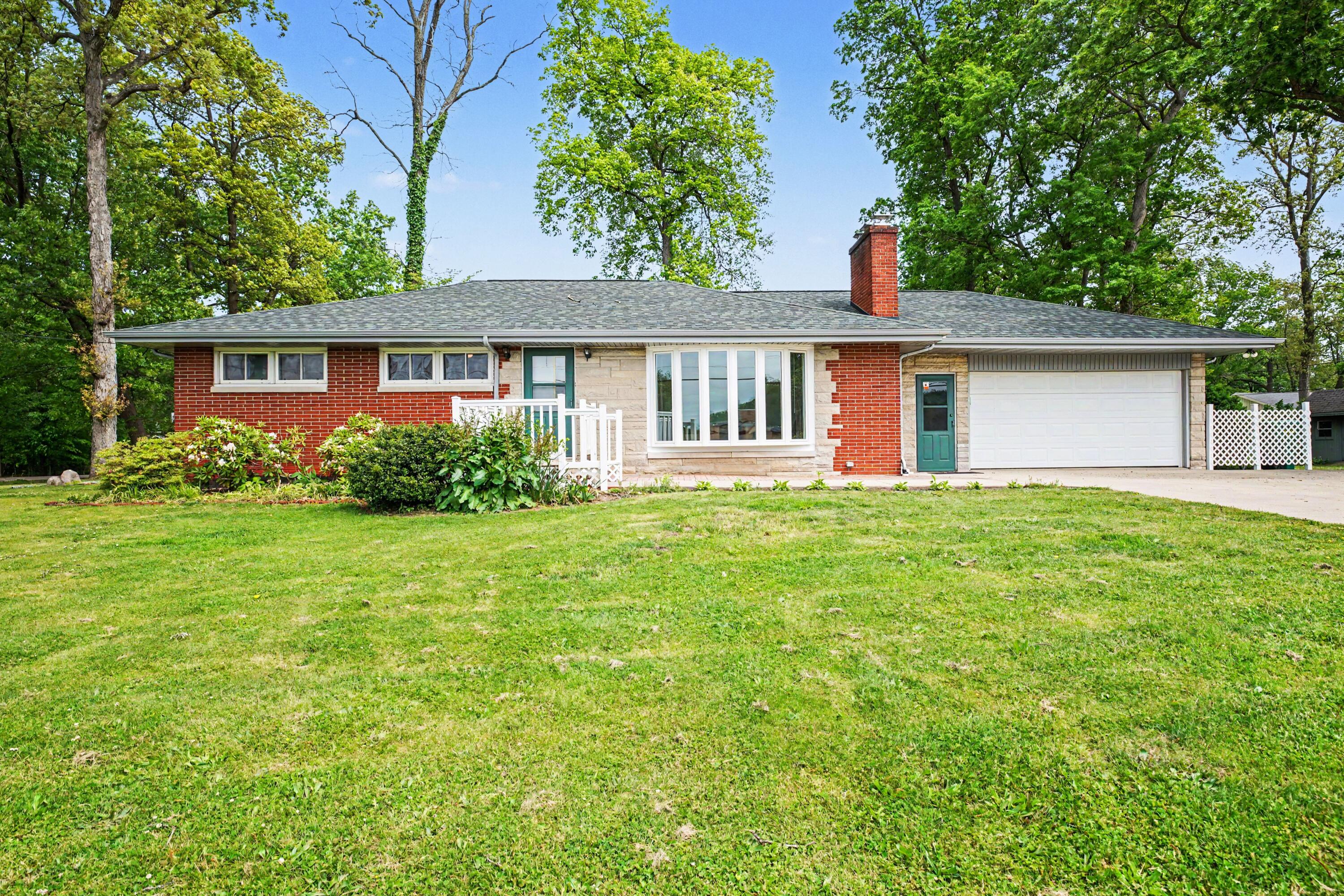 23904 Avenue C Edwardsburg MI 49112