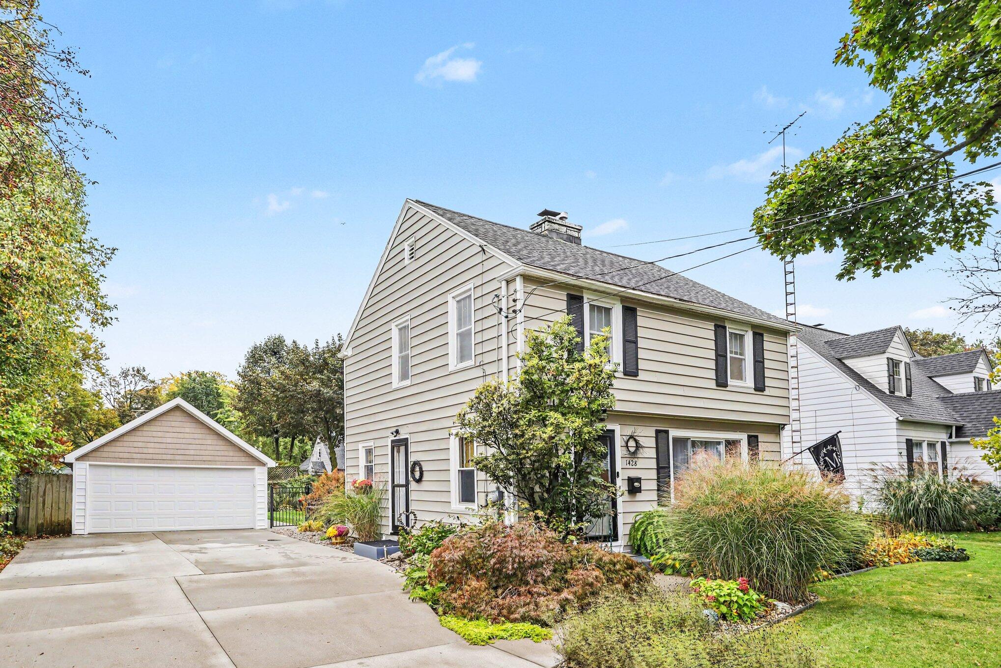 1428 Sheridan Drive Kalamazoo MI 49001